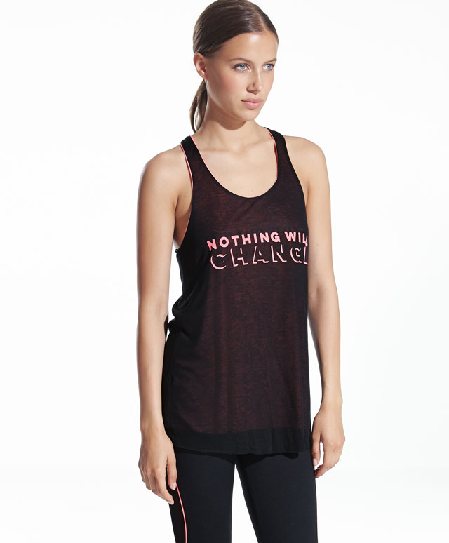 OYSHO Camiseta Reversible Texto ANTES 15,99 € AHORA 5,99 €