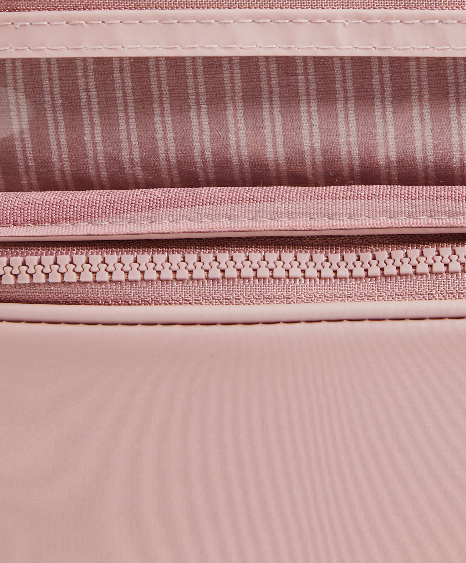 Oysho Kombine şeffaf makyaj çantası