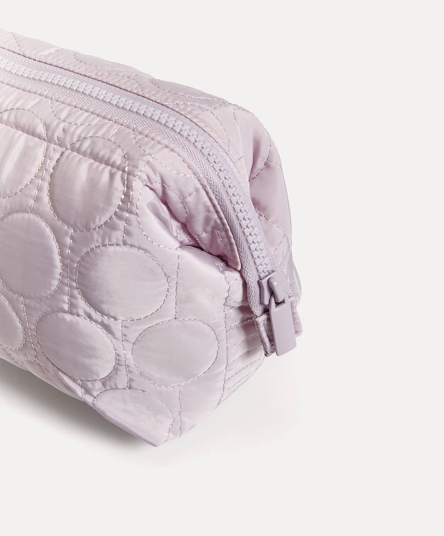 Quilted Toiletry Bag Accessories Pyjamas And Homewear Oysho Islas Canarias