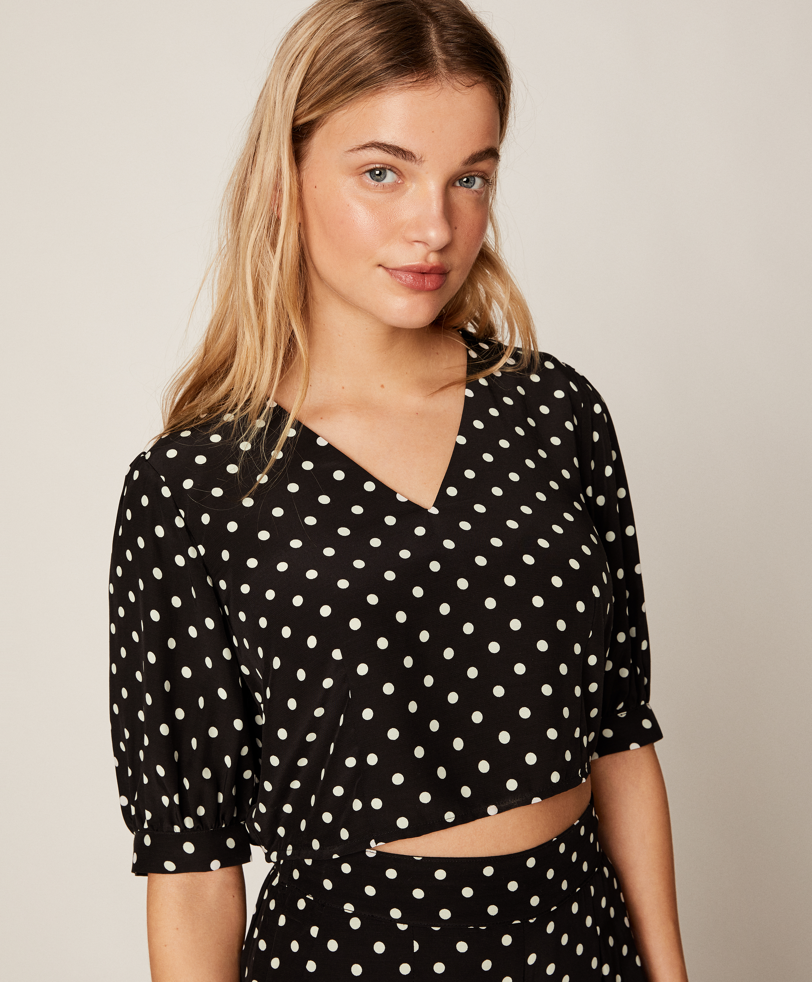 Medium Polka Dot Blouse Beachwear Swimwear And Beachwear Oysho Turkiye