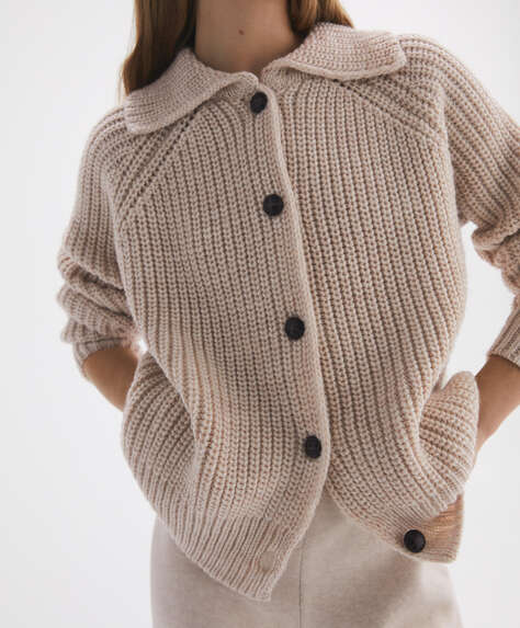Knit jacket with polo shirt collar