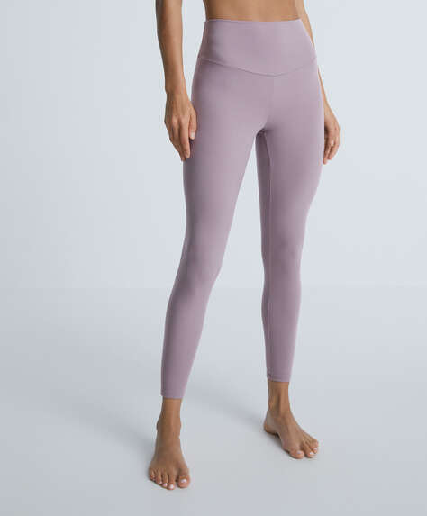 Introducing Aeroyoga. New Comfortlux collection. Shop now >   By OYSHO