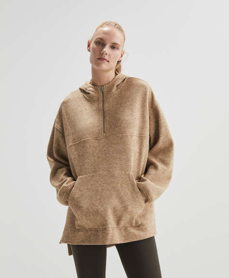 Oversize knit crop sweatshirt