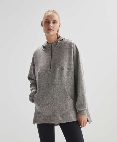 Oversize knit crop sweatshirt