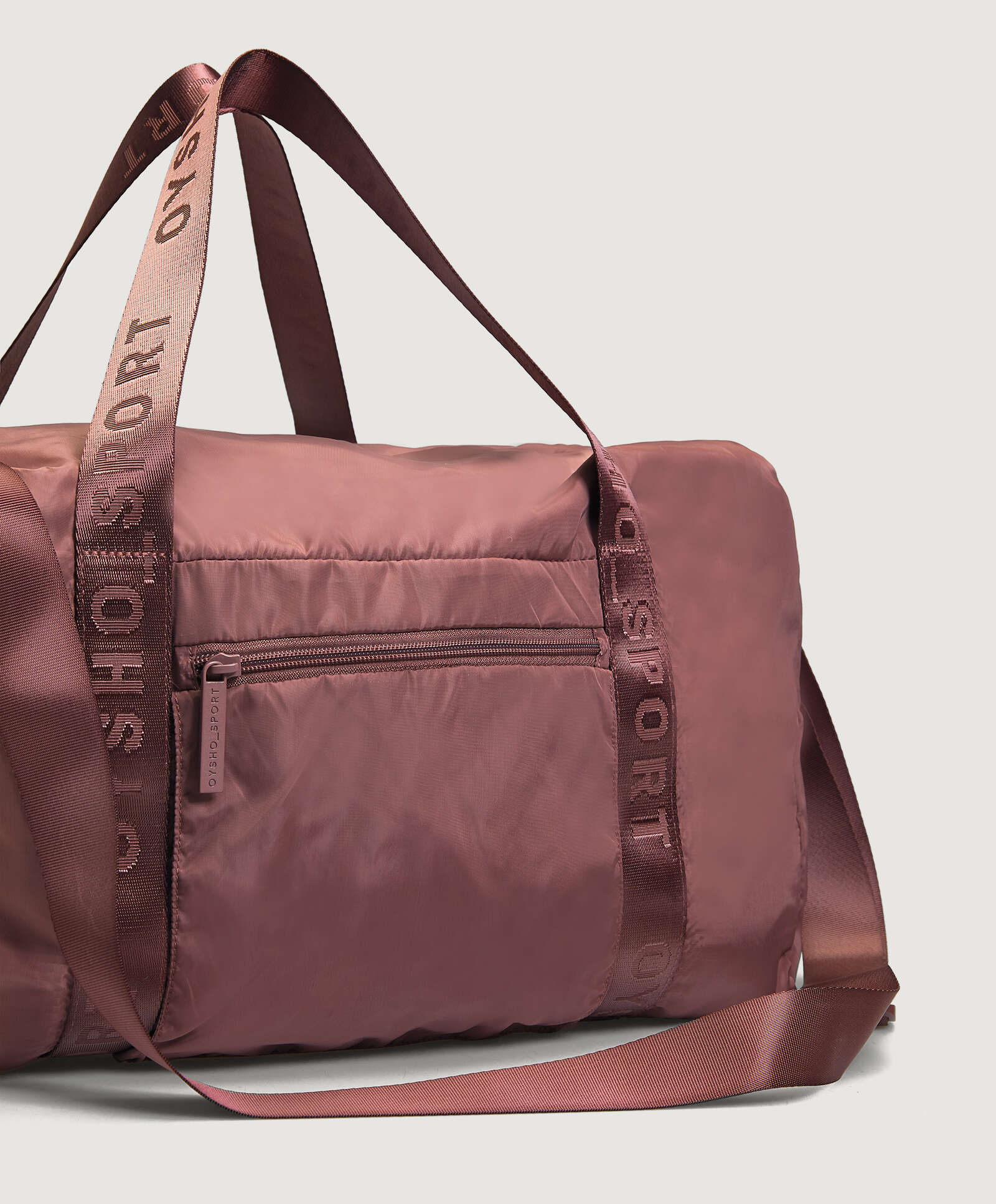 Oysho Askıları logolu spor çantası