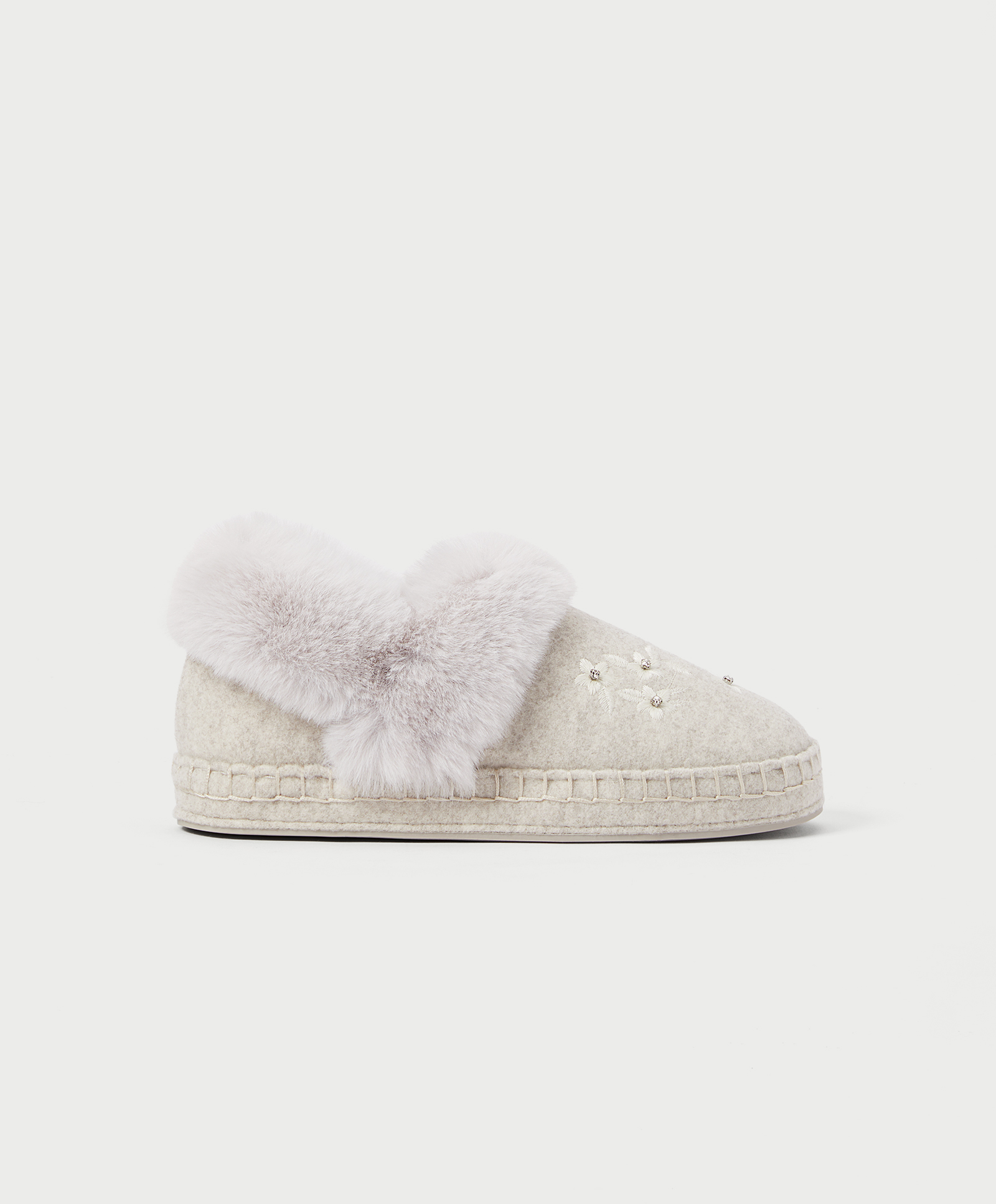 1020/080 Jewel closed slippers