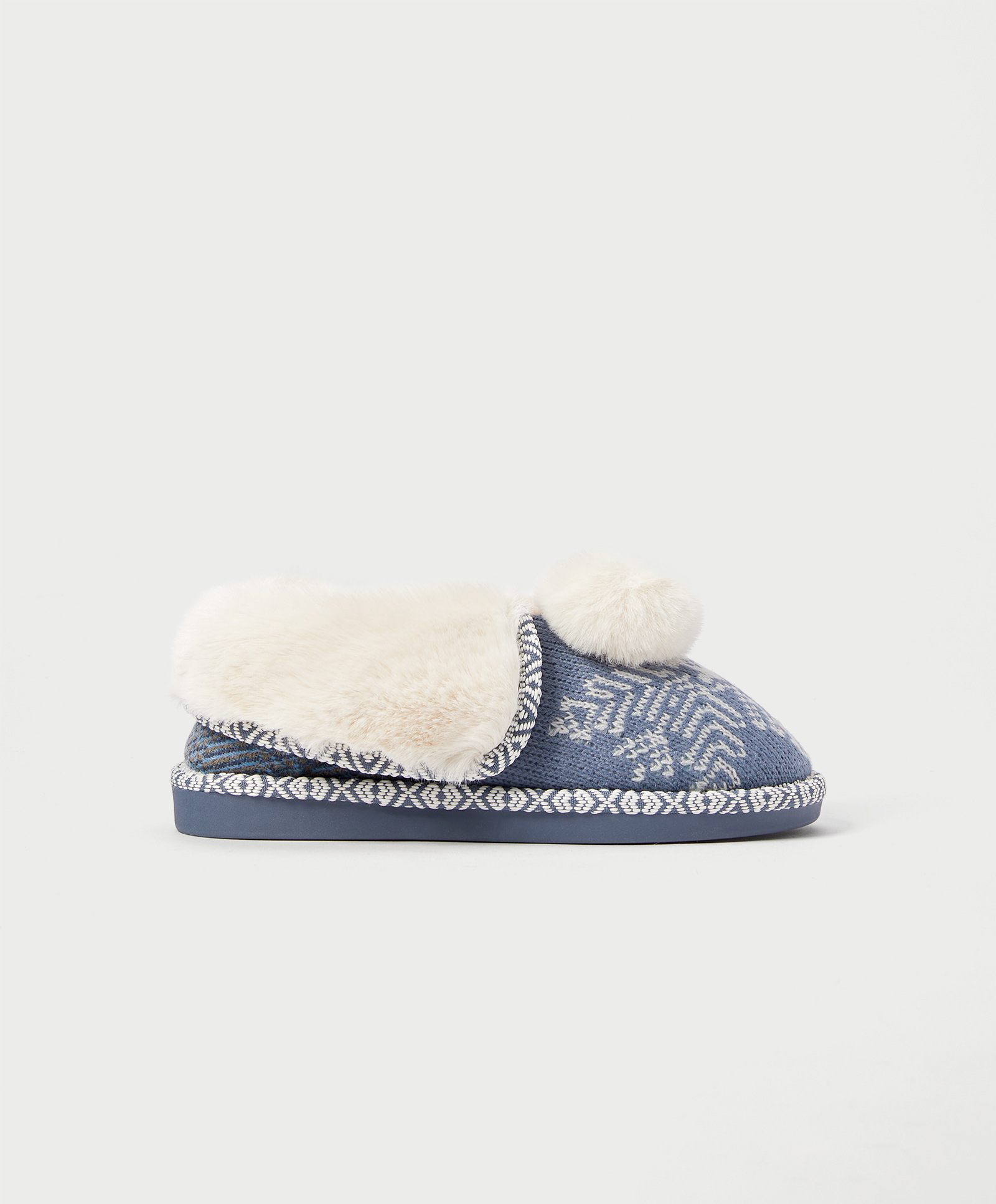 1061/880 Pompom slipper boots