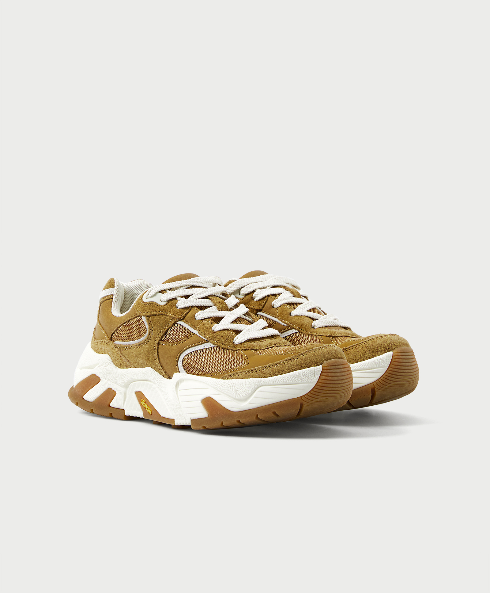 1118/880 Vibram® XS TRECK trainers