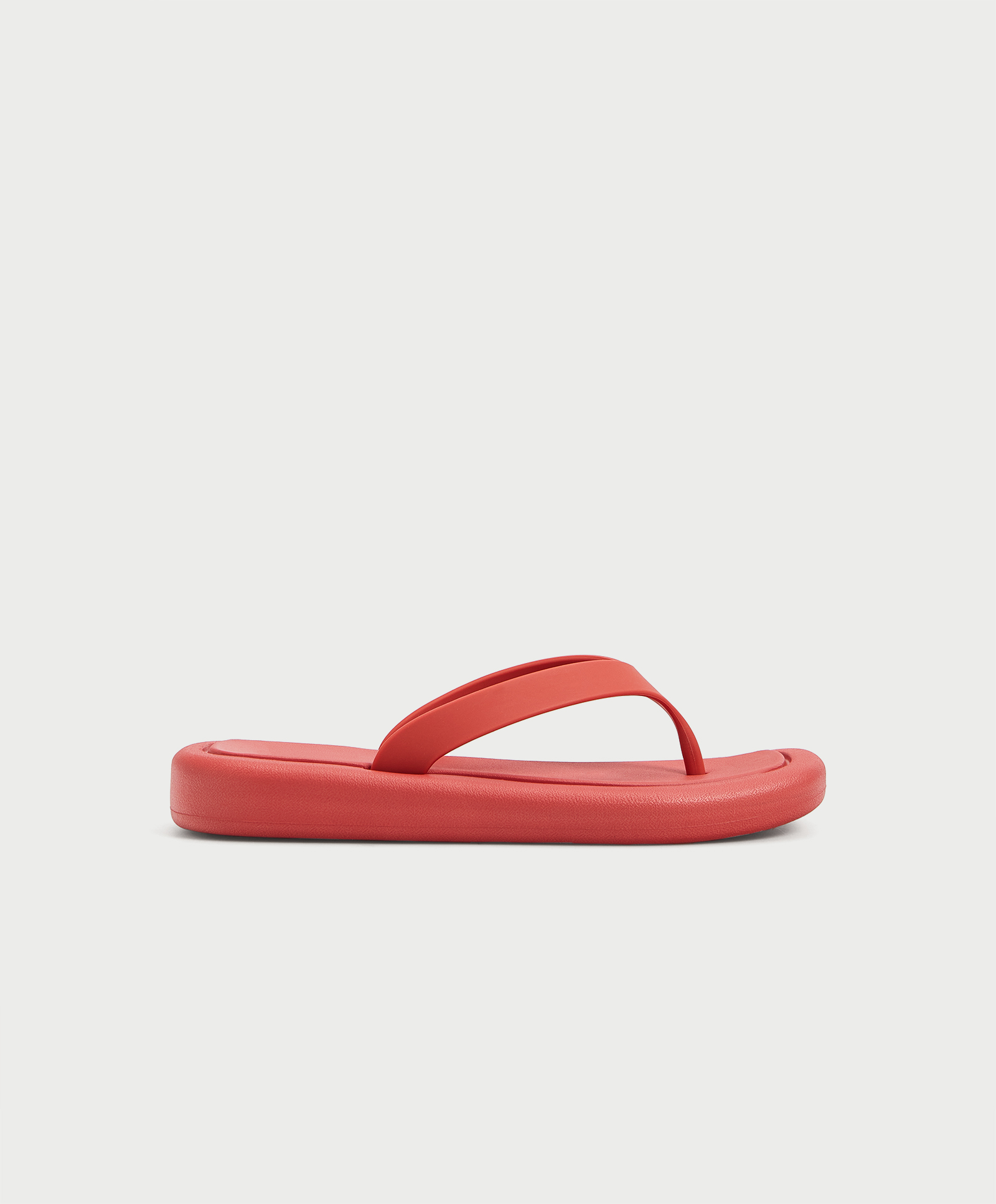 Maxi-sole beach sandals
