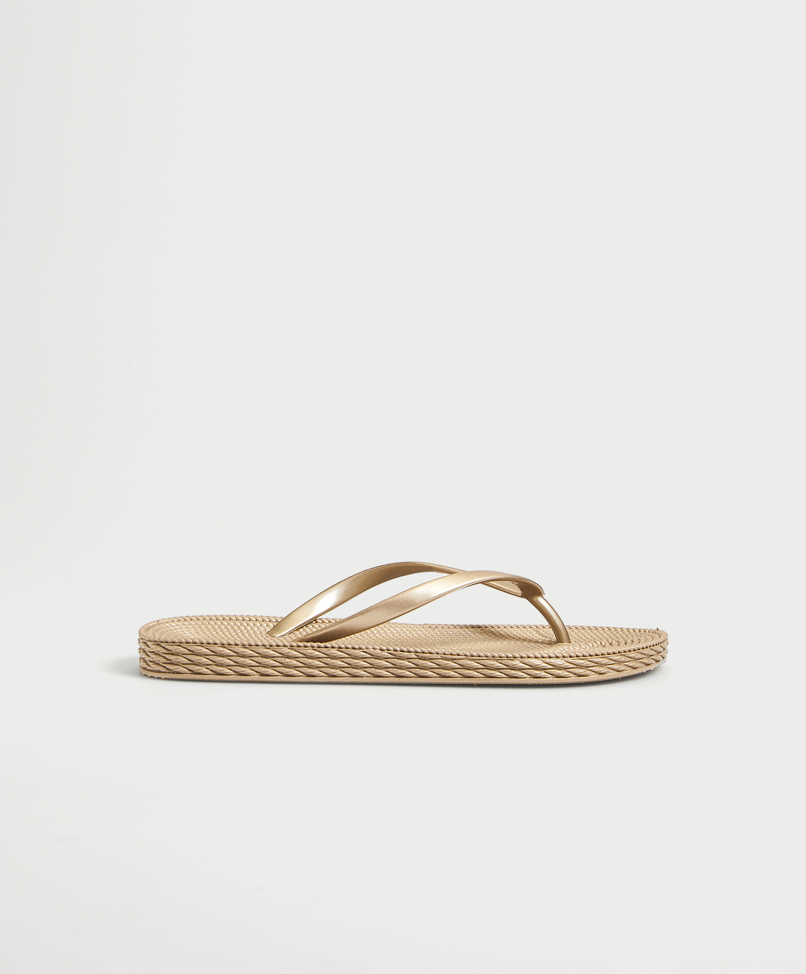 Gold textured beach sandals
