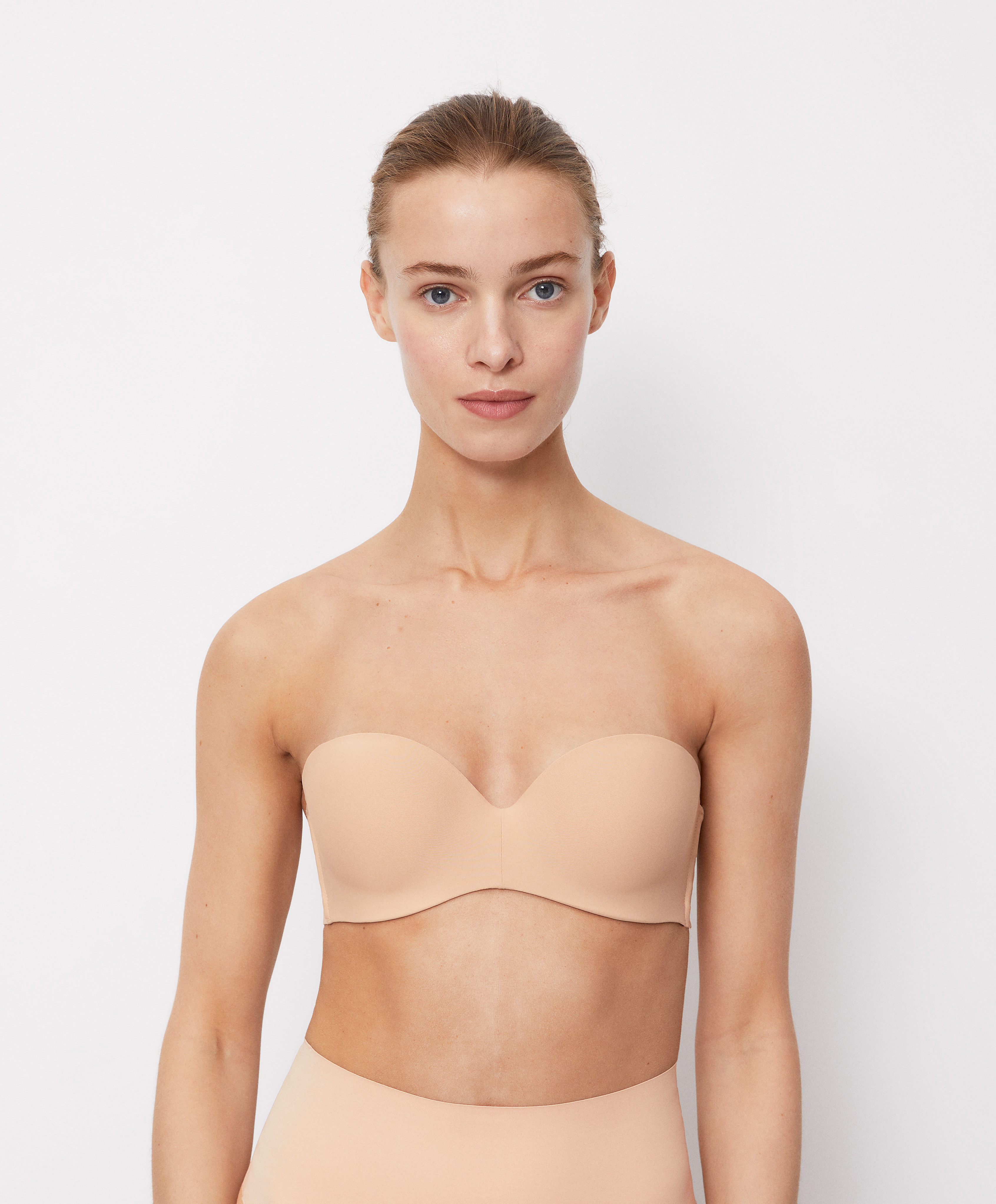 Polyamide push-up bra with removable straps