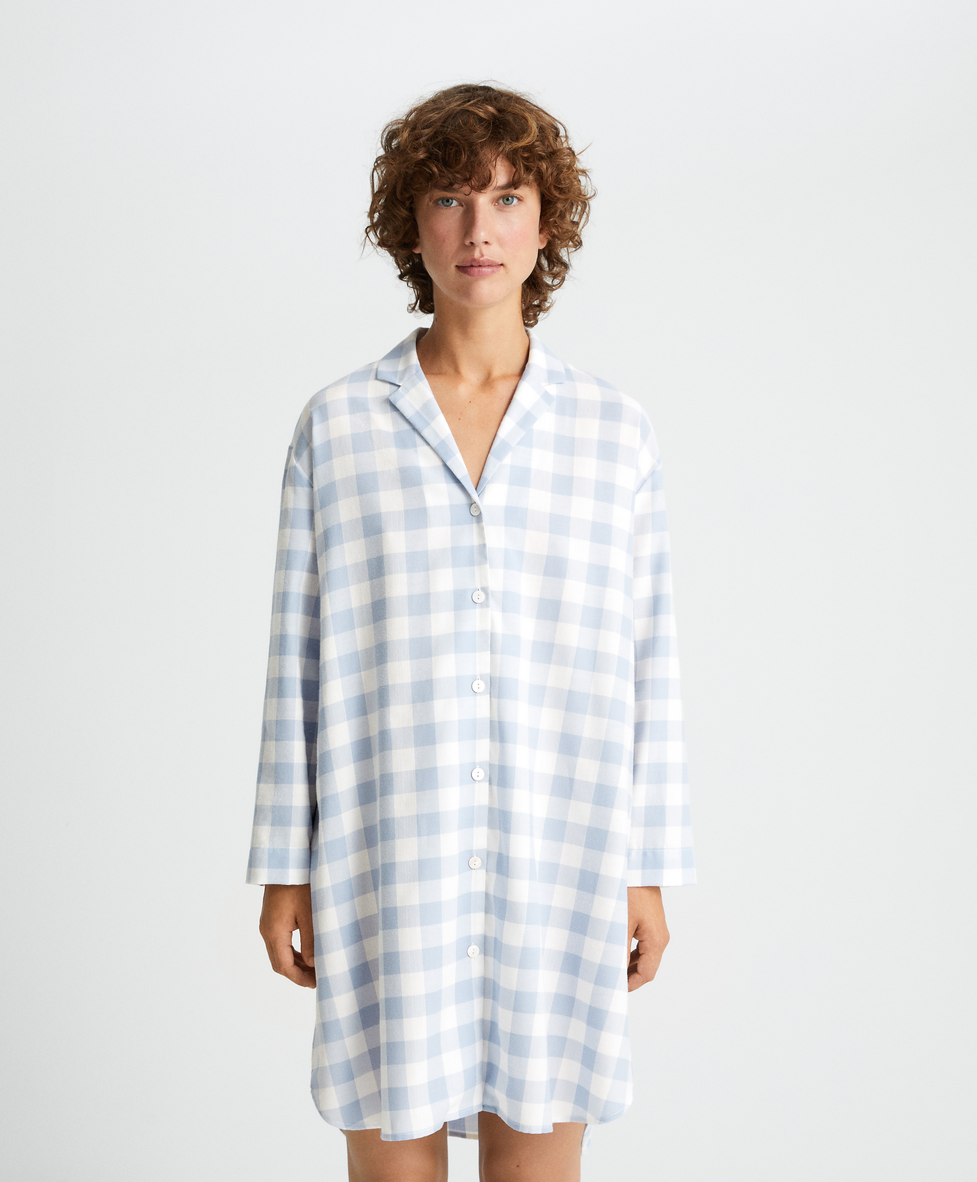 Nachthemd mit Karos aus 100 % Baumwolle