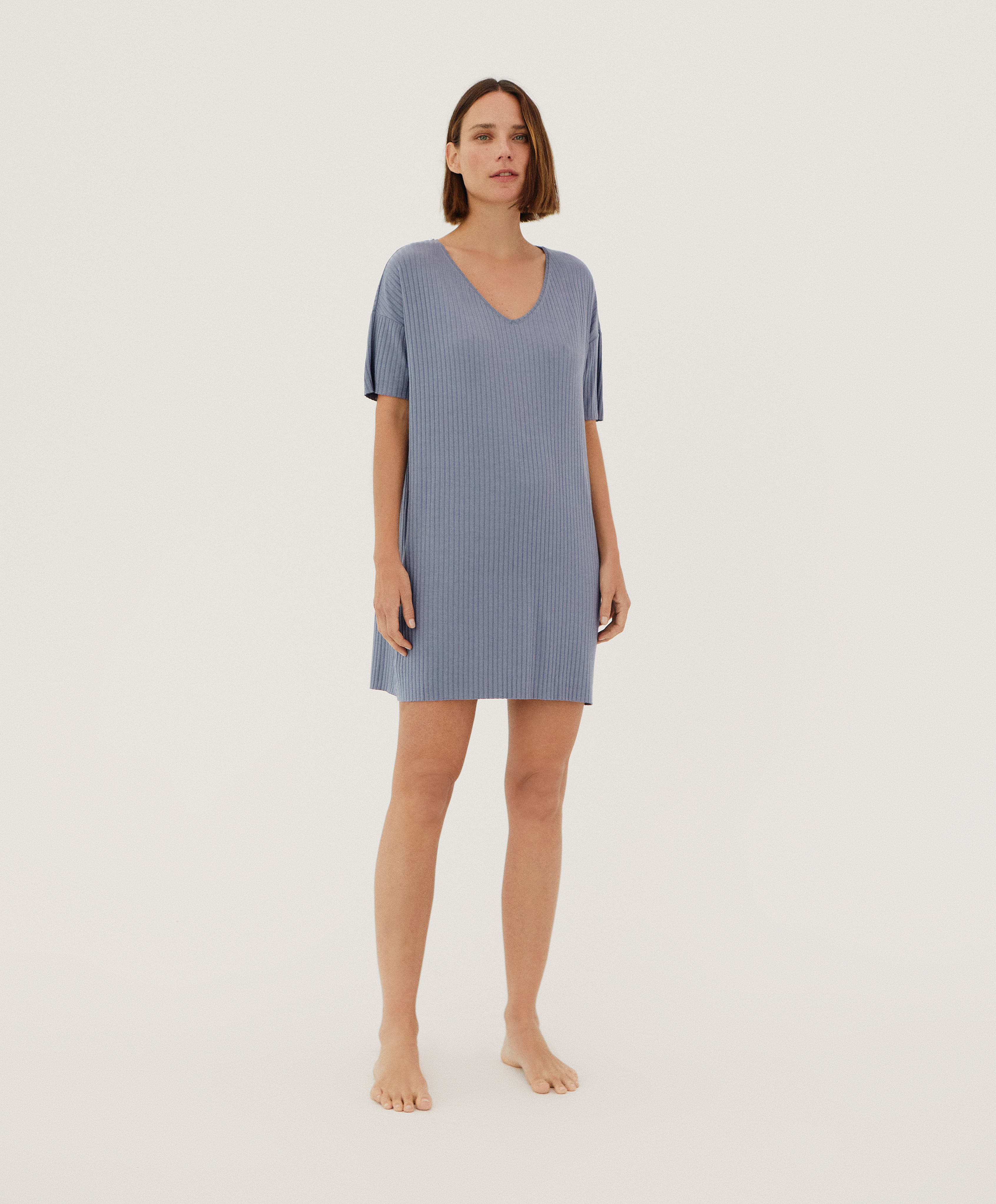 Novedades en pijamas y batas de mujer | OYSHO España