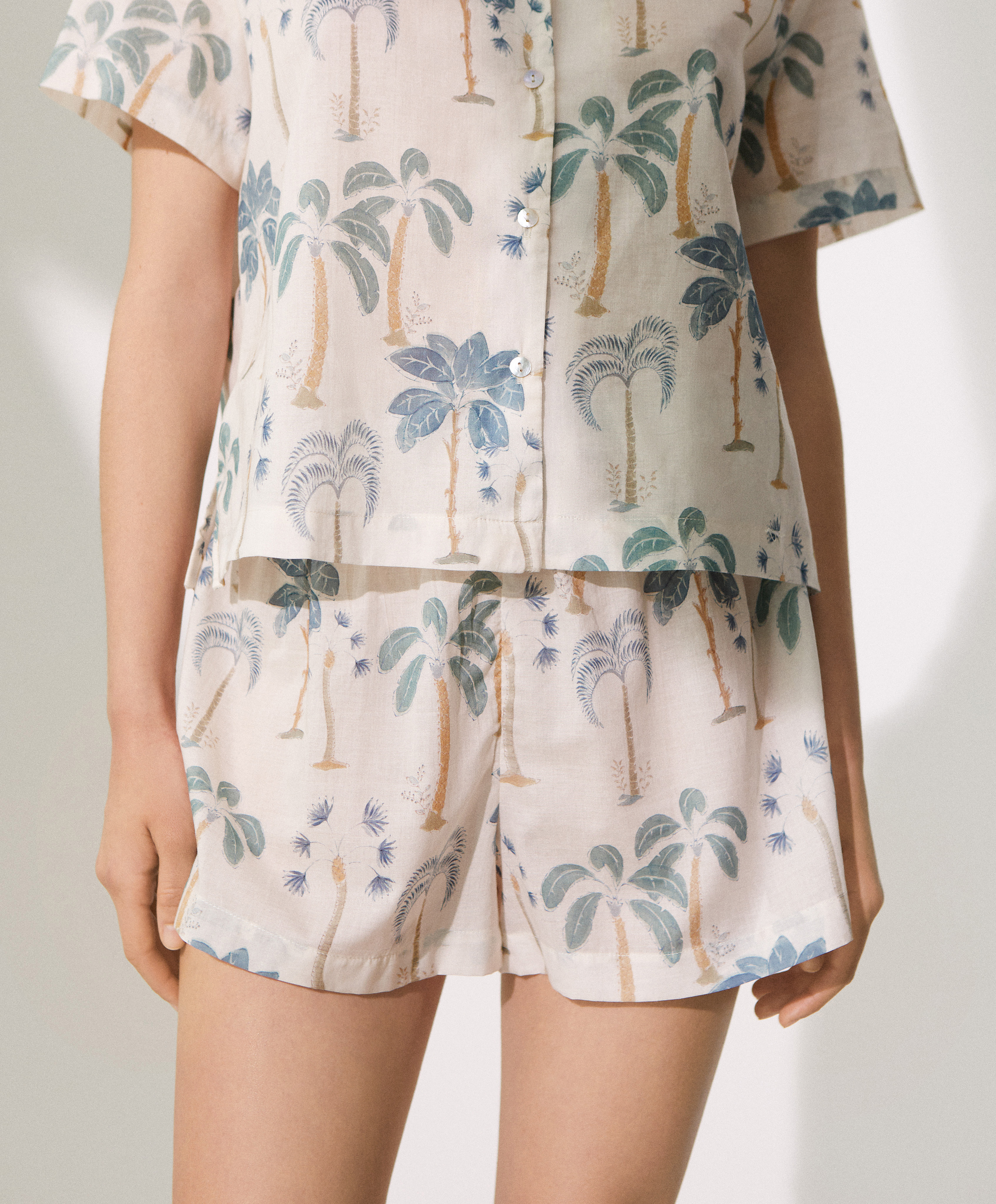 Palm tree print 100% cotton shorts