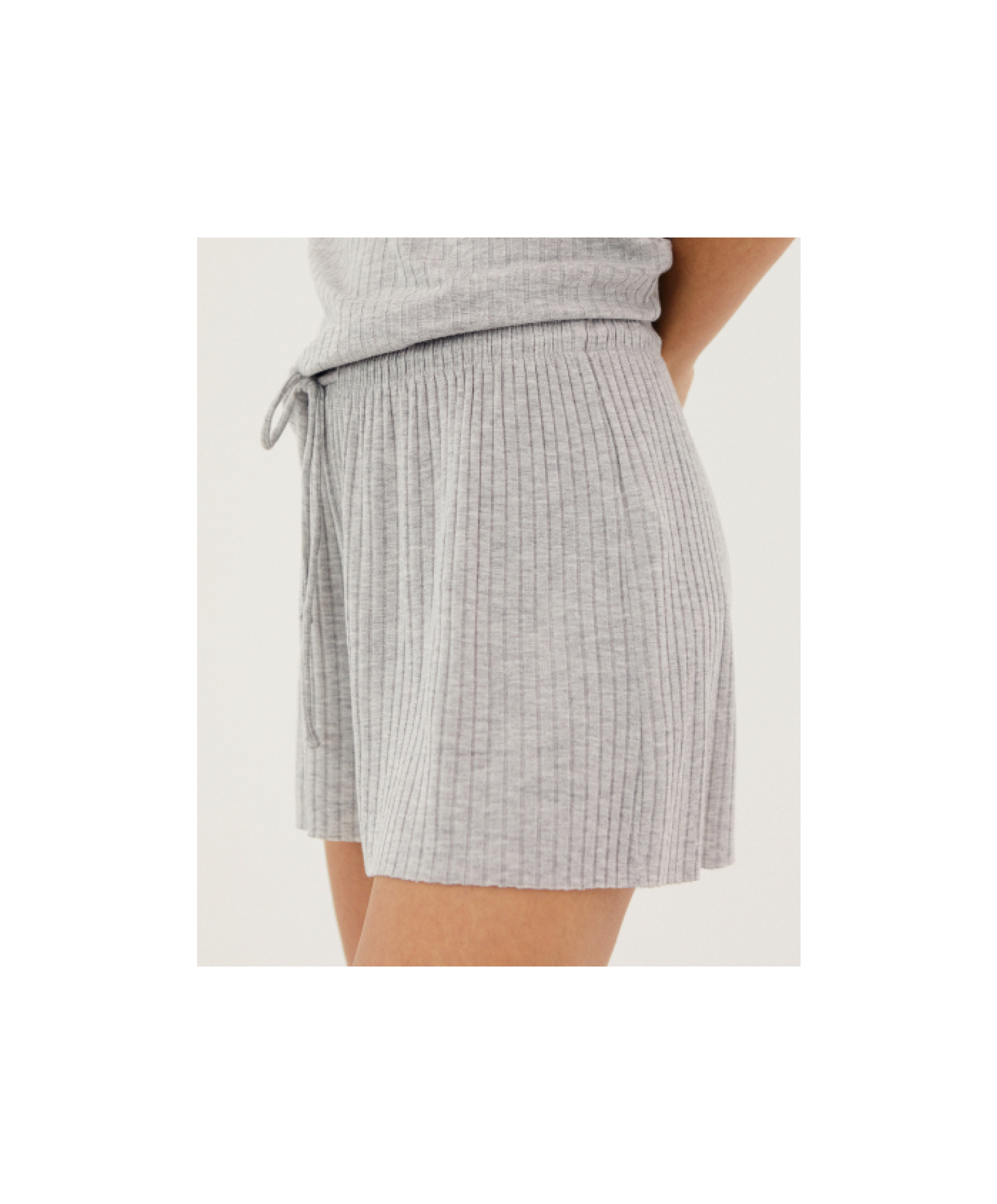 Novedades en pijamas y batas de mujer | OYSHO United States