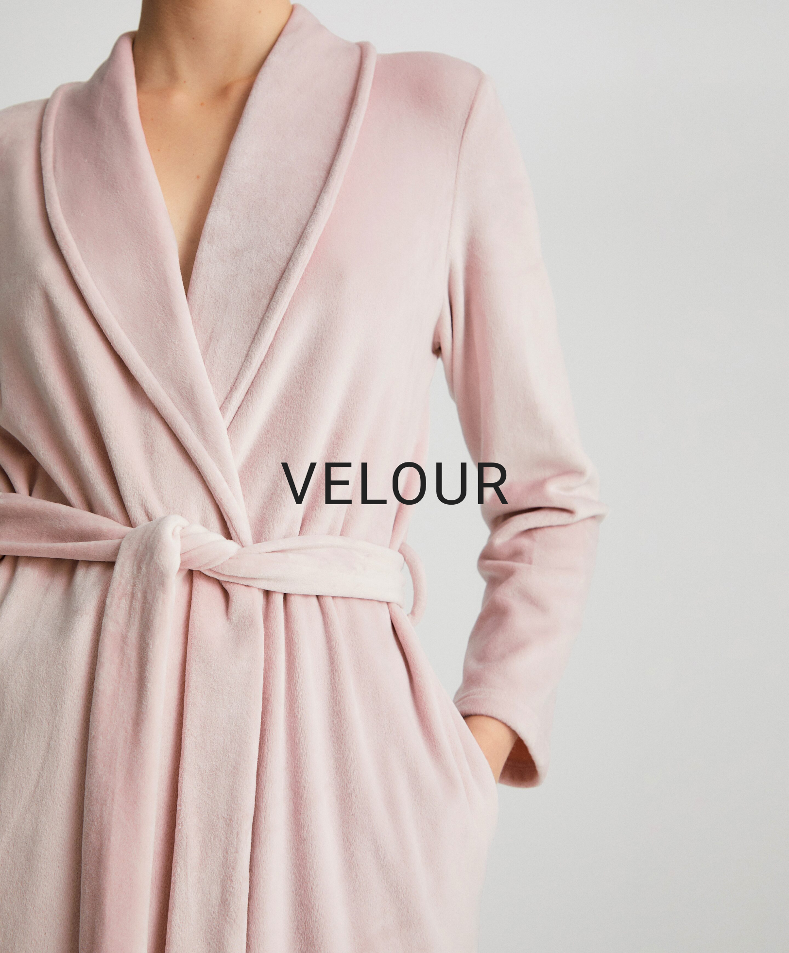 Kimono i velour-fleece i soft-touch stof