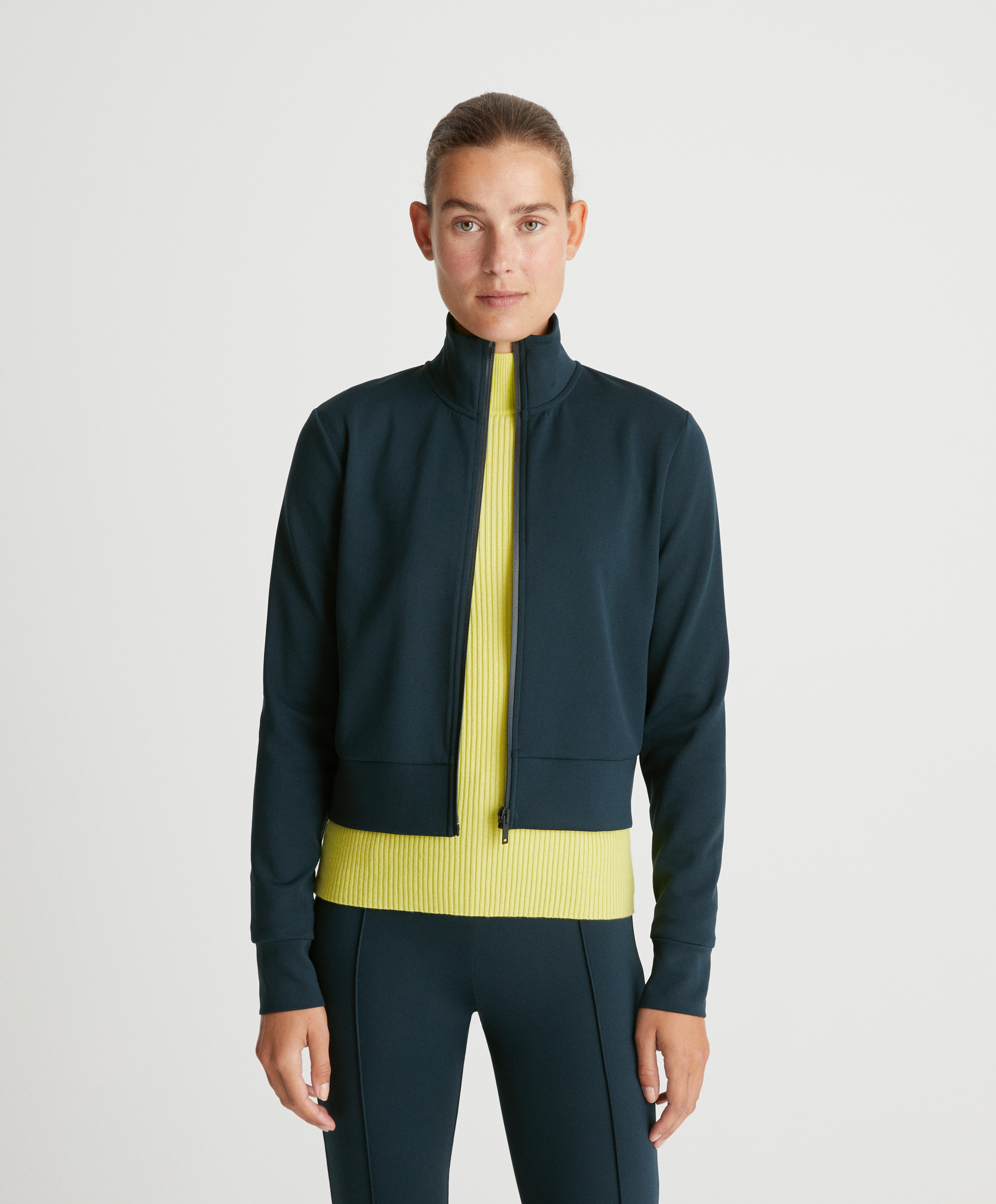 Jacket in high-strength fabric