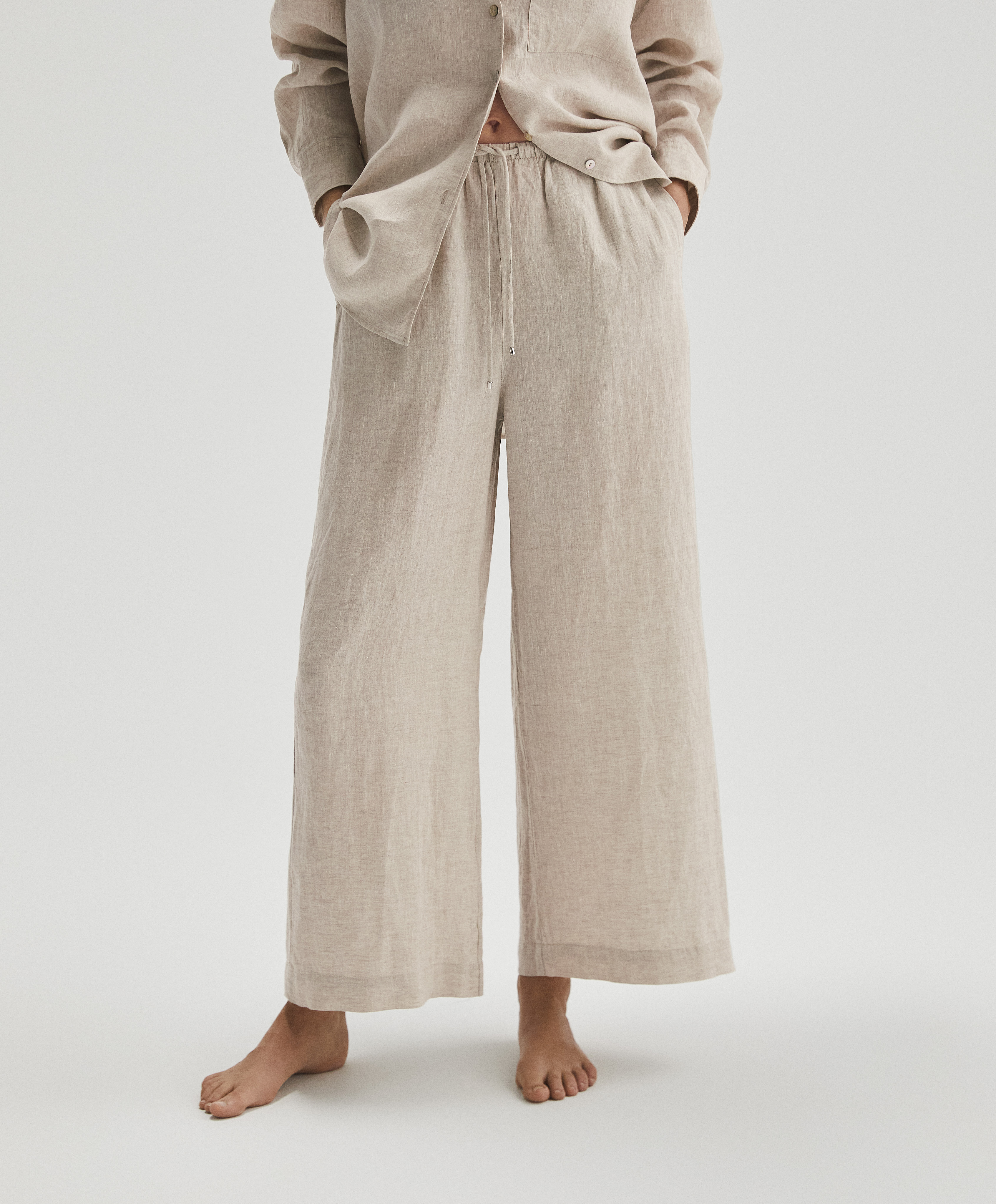 100% linen straight-leg trousers