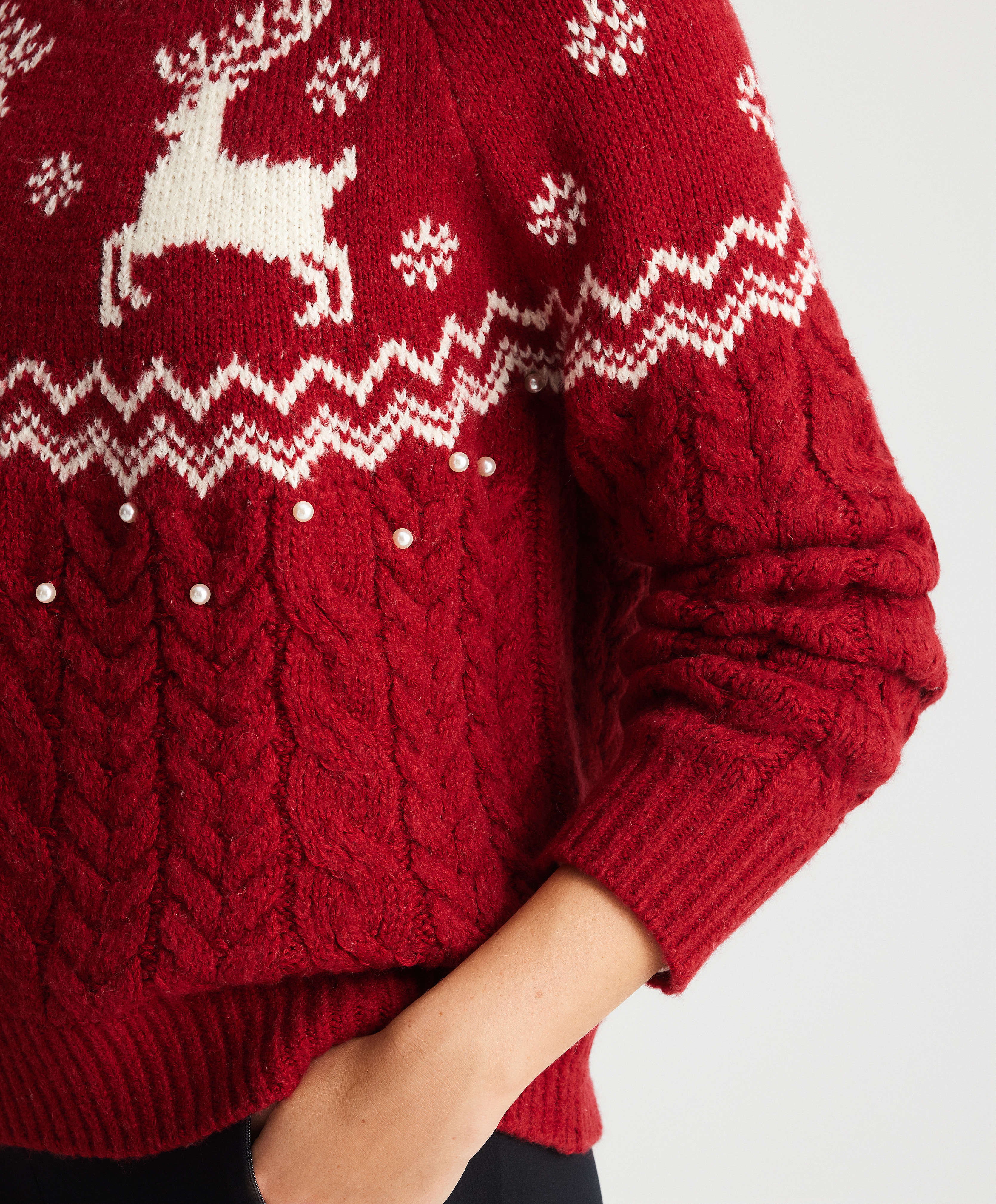 Cable knit reindeer jumper - Jumpers i 