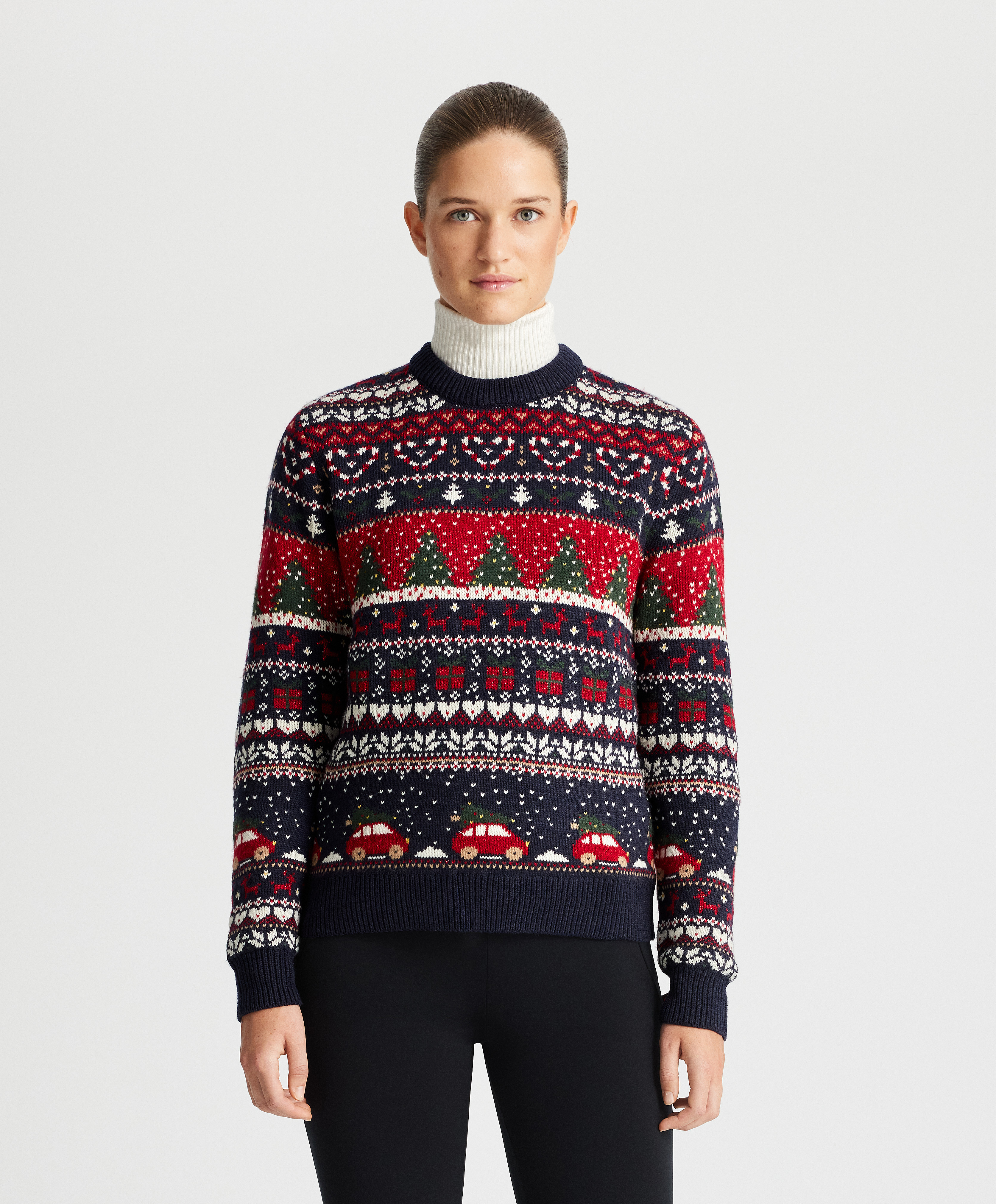 Pleteni džemper sa novogodišnjim žakardnim dezenom