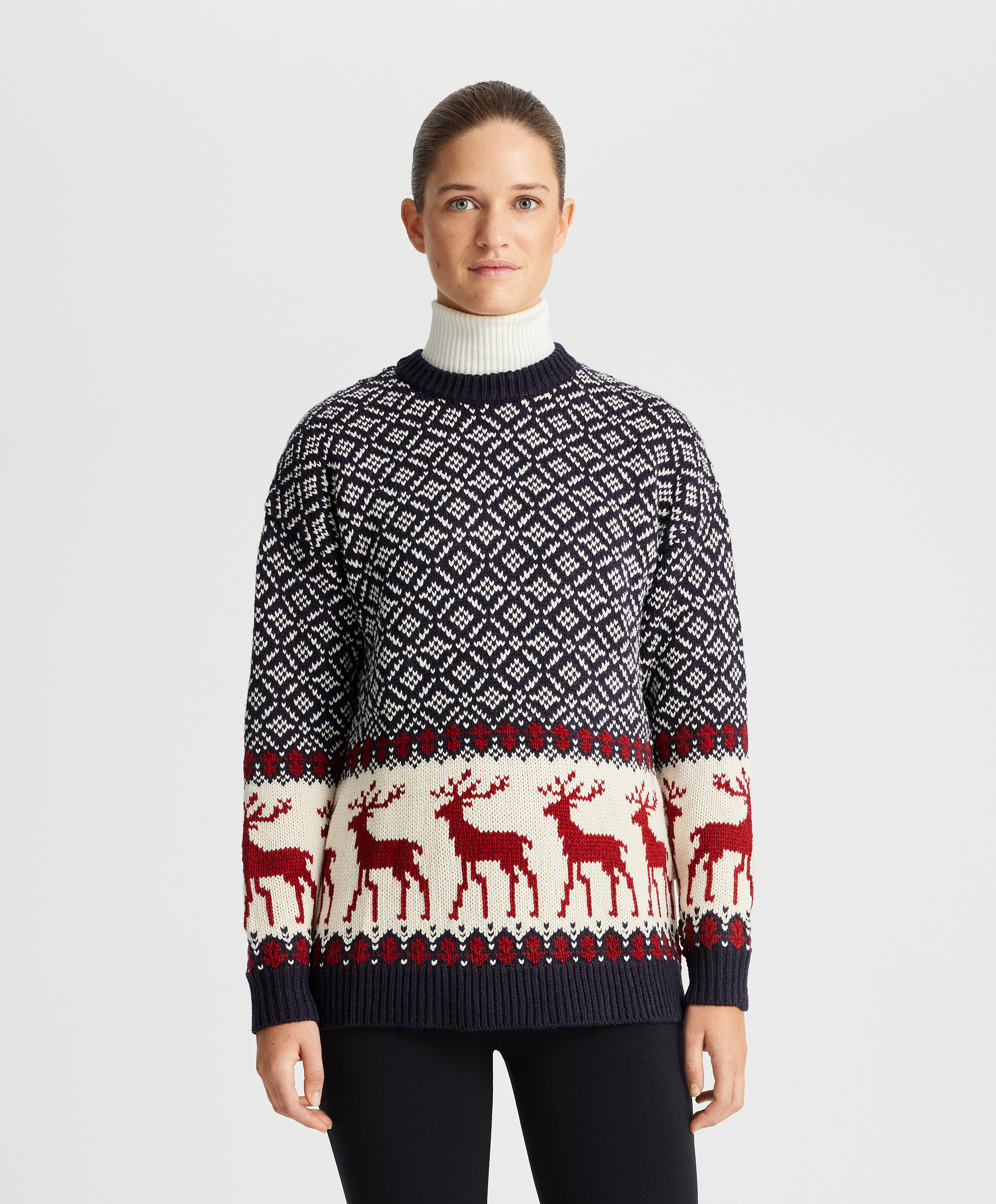 Sweater i strik med jacquard motiv med rensdyr