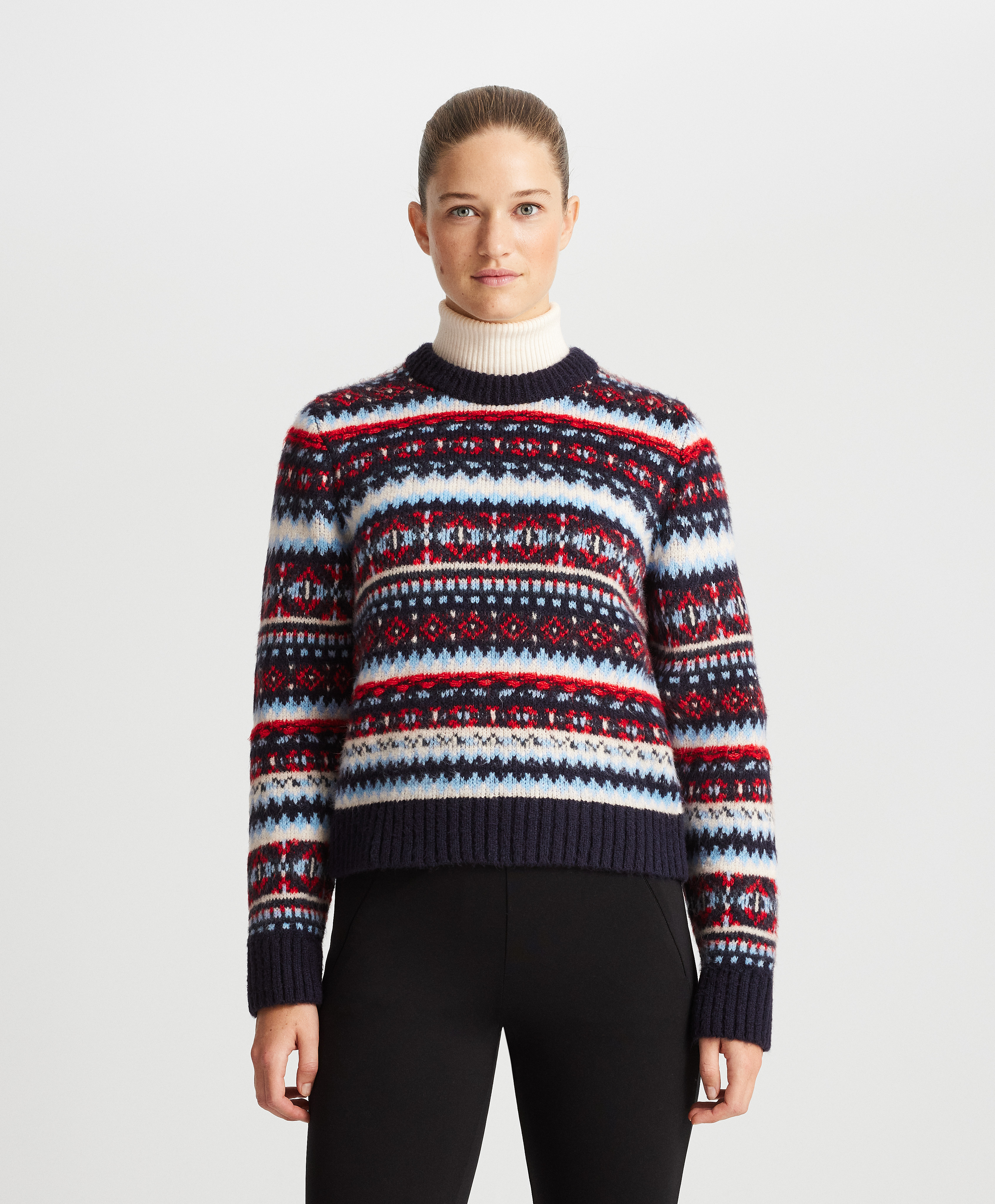 Pleteni džemper sa novogodišnjim žakardnim dezenom