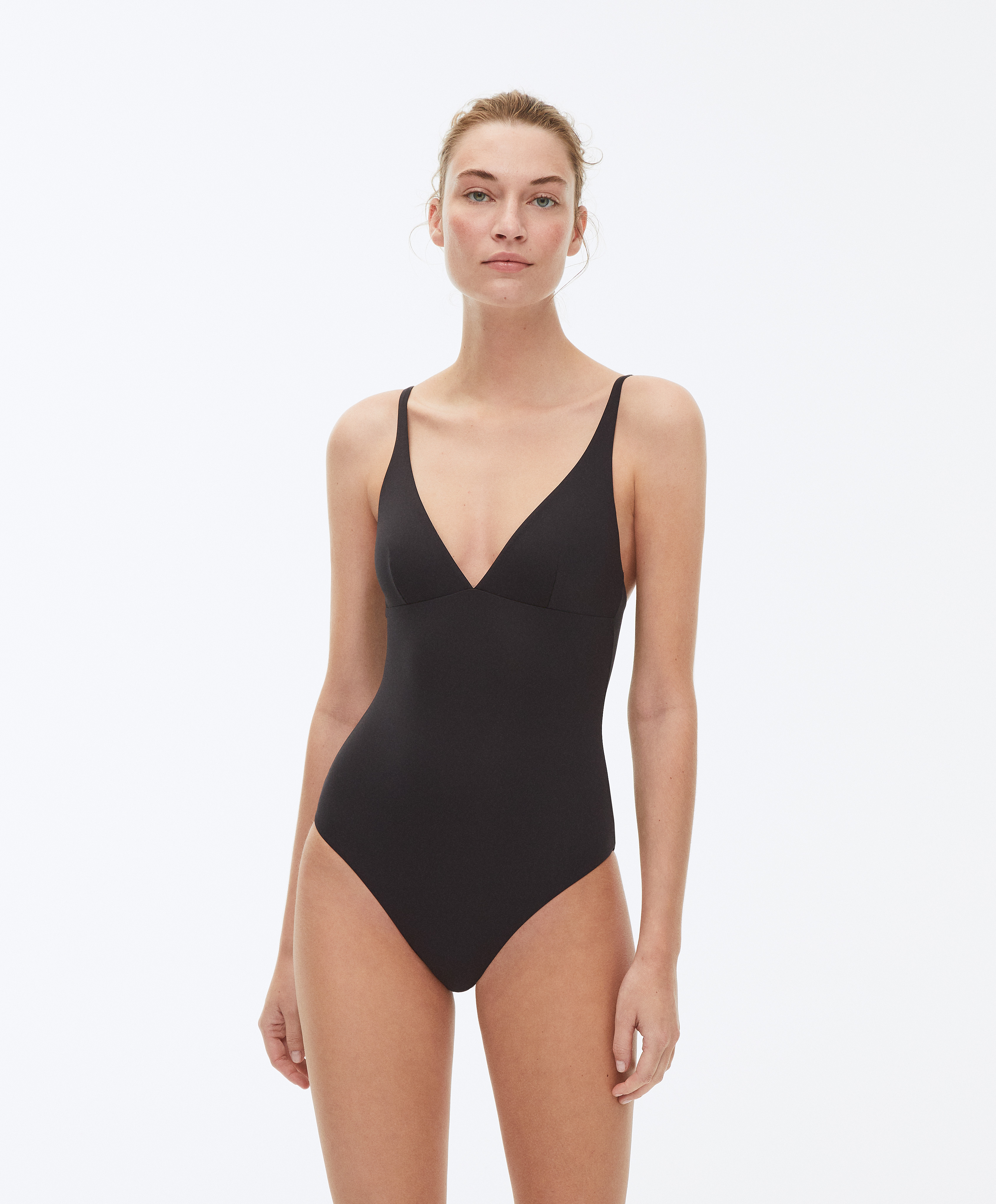Jednodelni kupaći kostim sa trouglastim izrezom extra soft