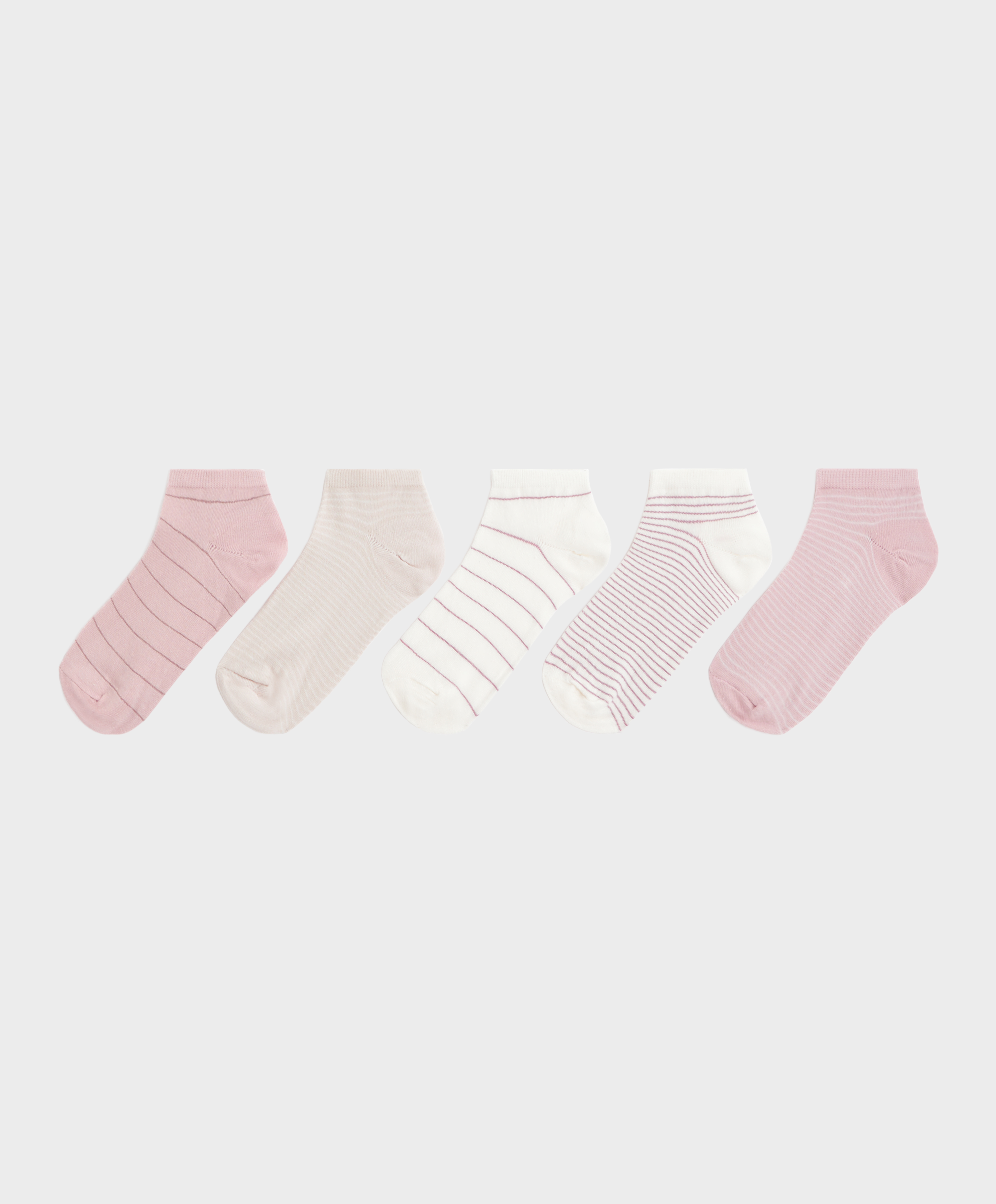 5 pairs of textured cotton sneaker socks