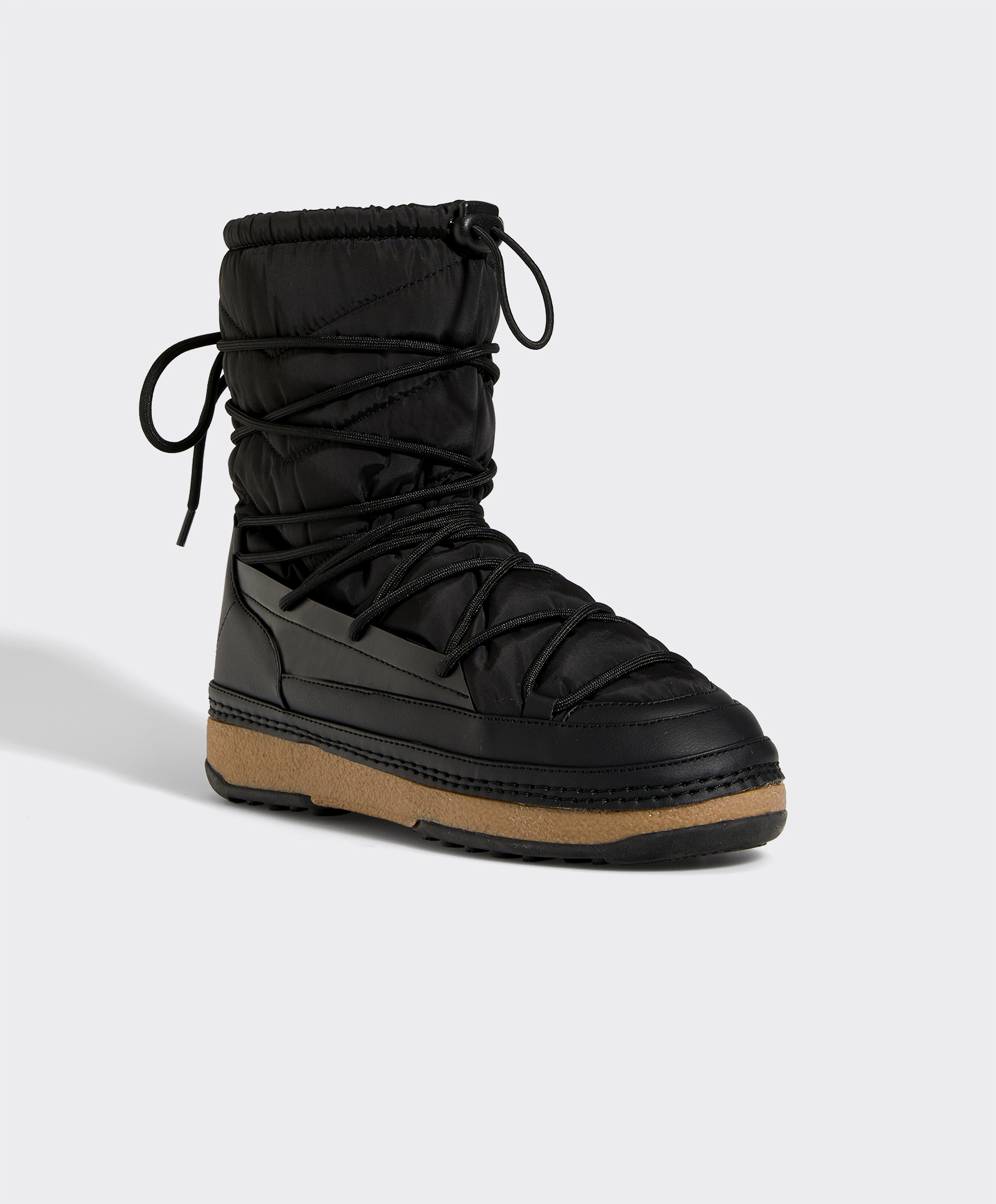 black apres boots