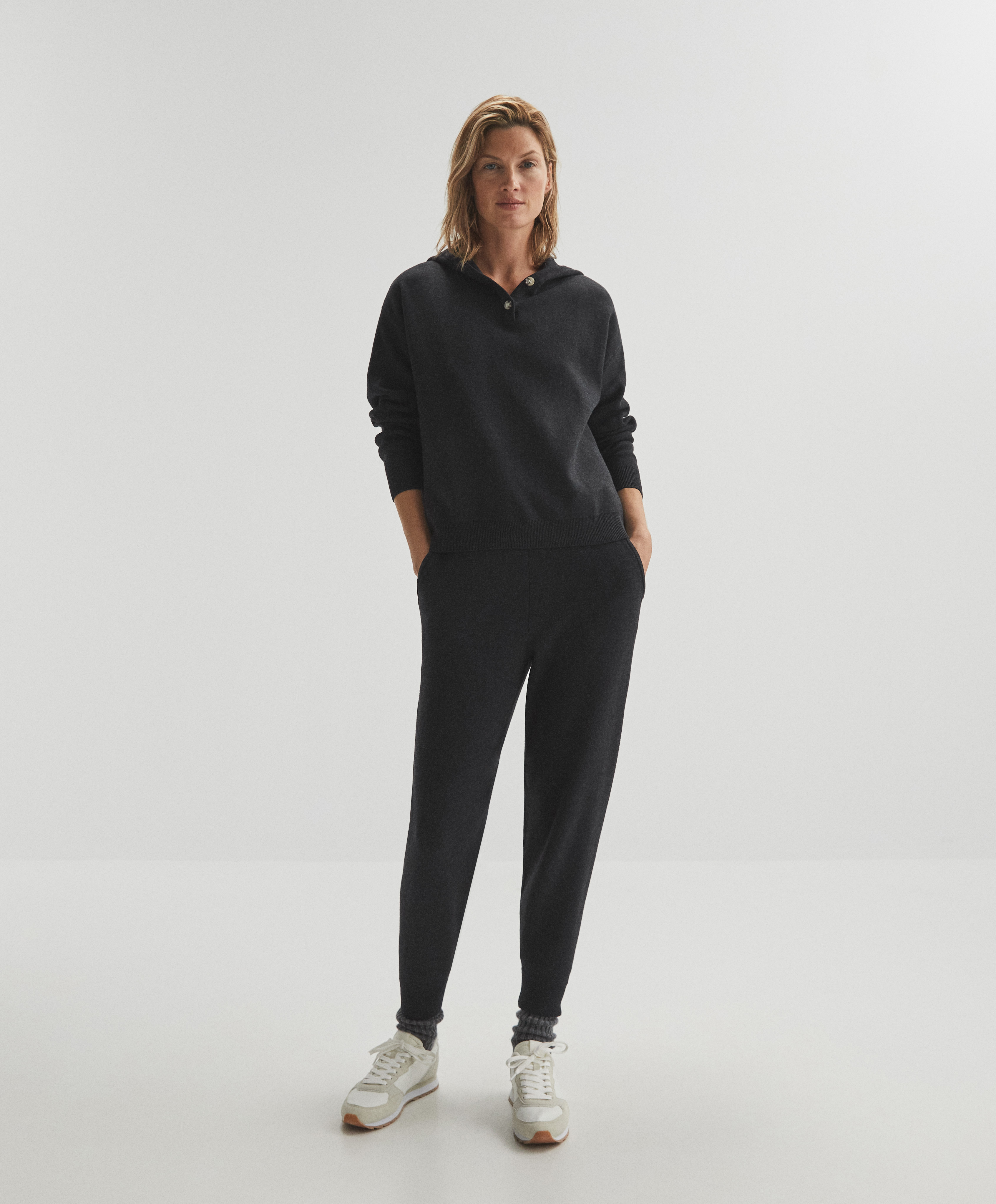 El chándal arrasa en la nueva normalidad como uniforme: 'new confort' |  Moda | S Moda EL PAÍS