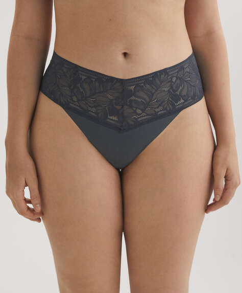 “V”-cut thongs in lace and polyamide