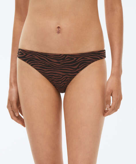 Zebra textured medium-coverage bikini briefs