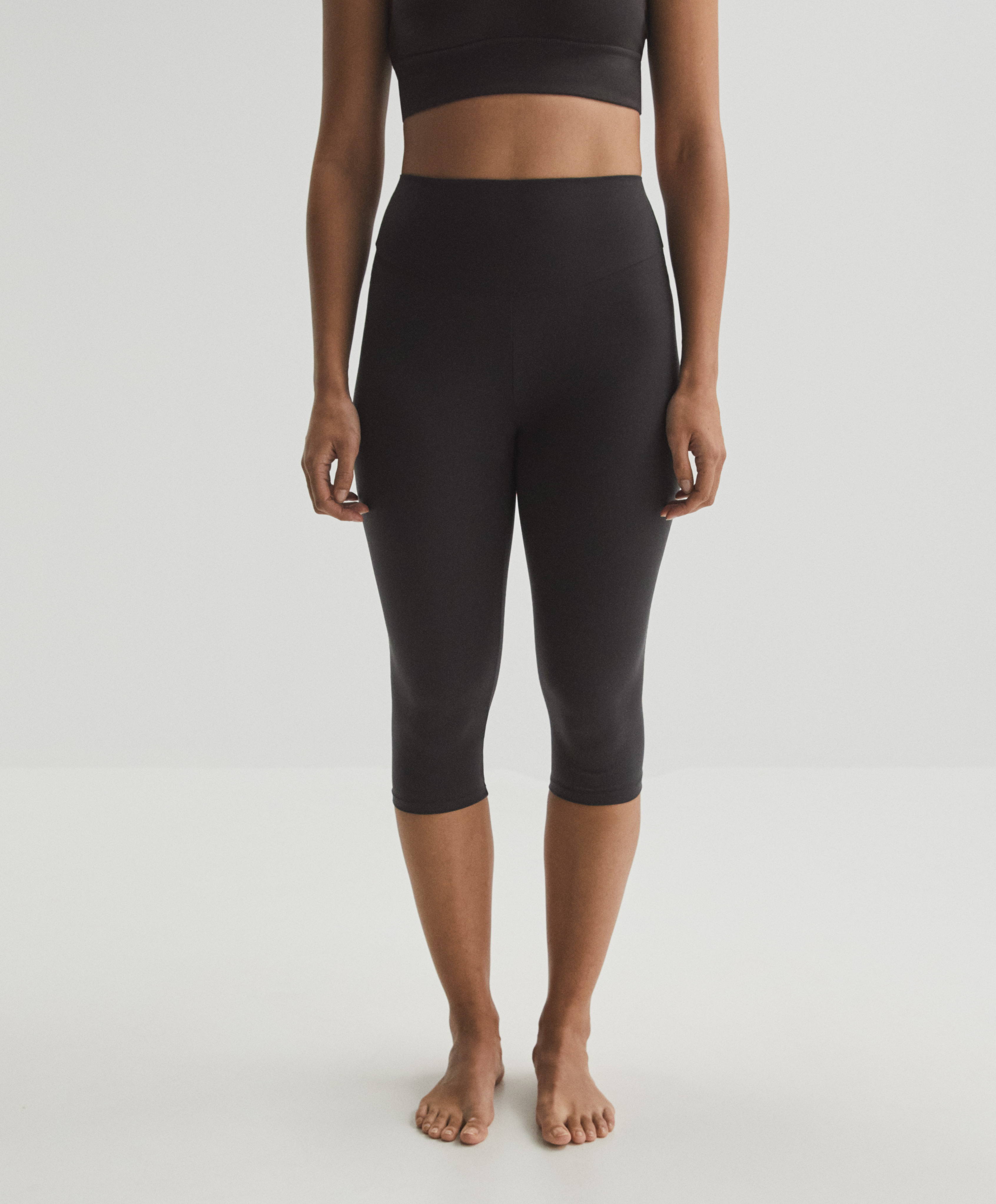Leggings pirata high rise comfortlux 40 cm - Ver todo - Leggings - Sport |  OYSHO Andorra