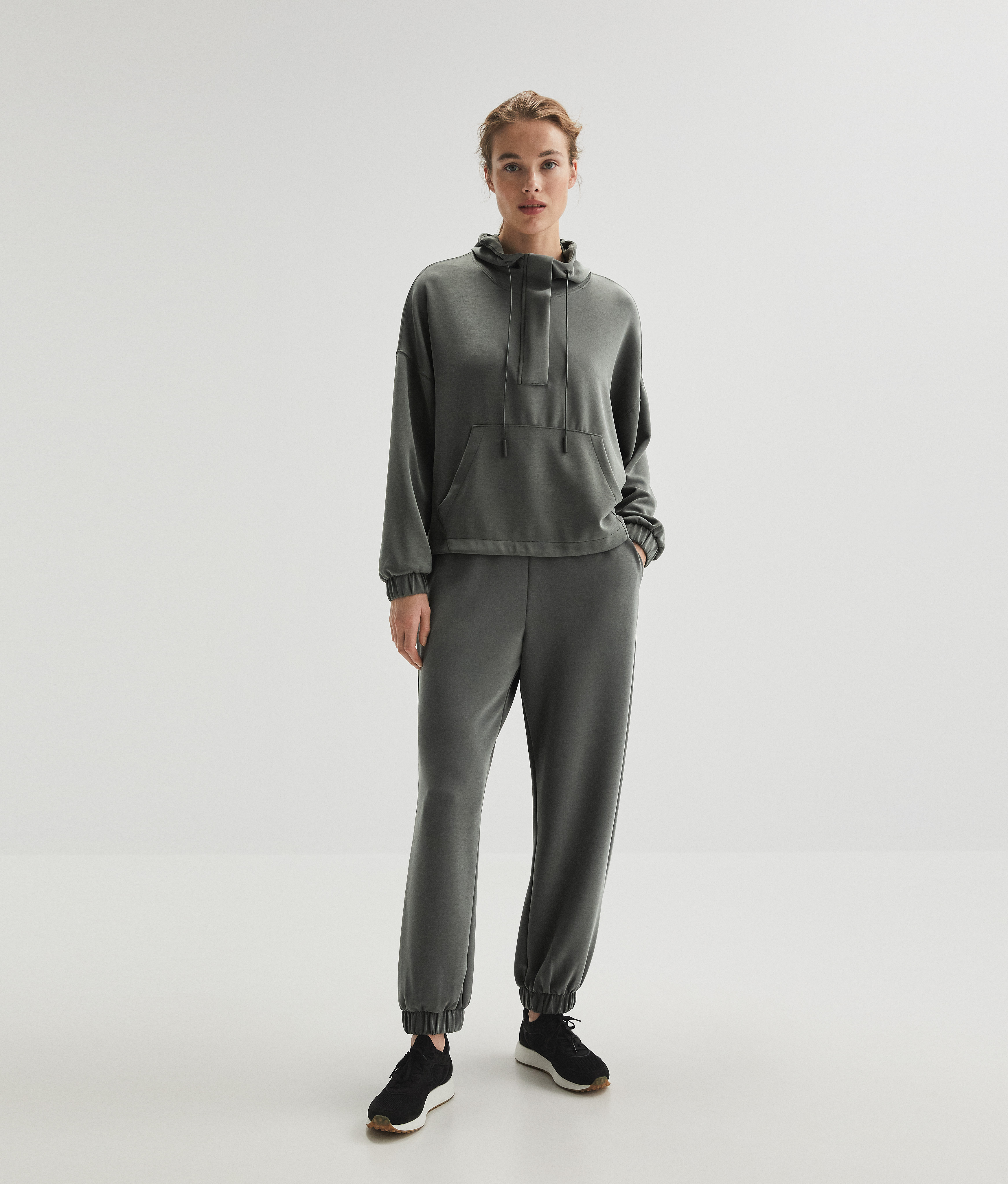 Soft touch modal joggers - Trousers 