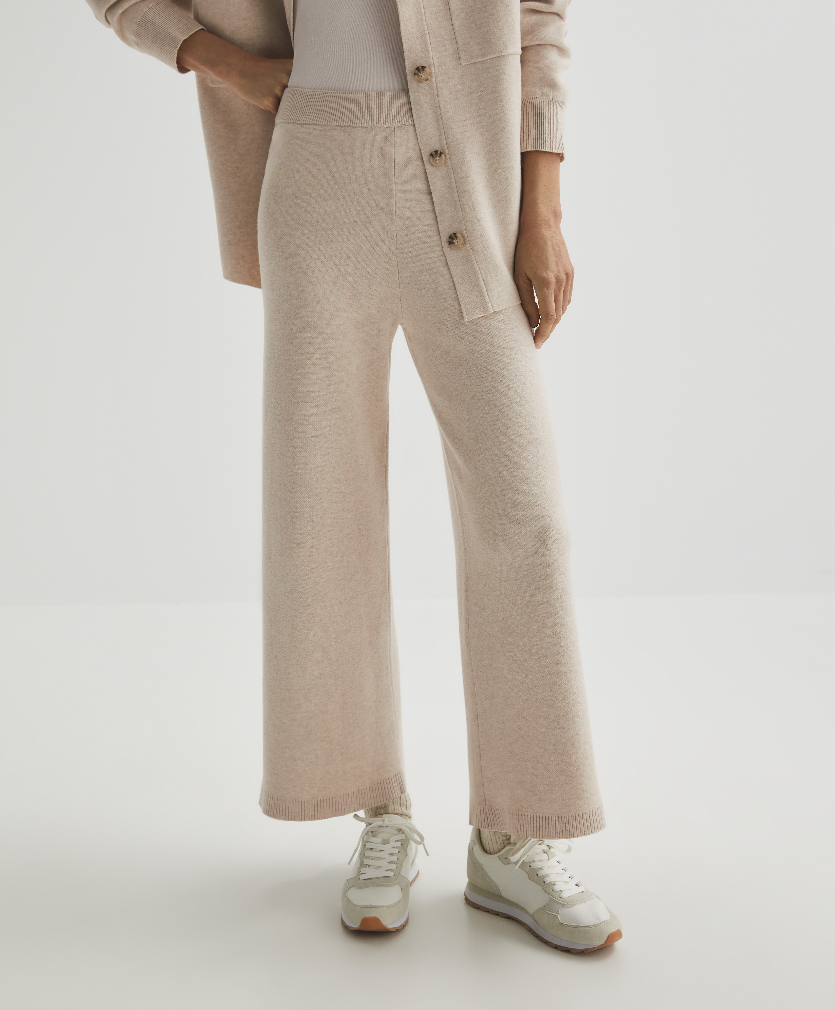 Pantalones de punto cómodos | Weekend | OYSHO España