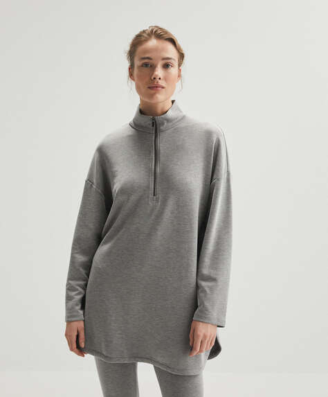 Sweatshirt comprida oversize em modal macio
