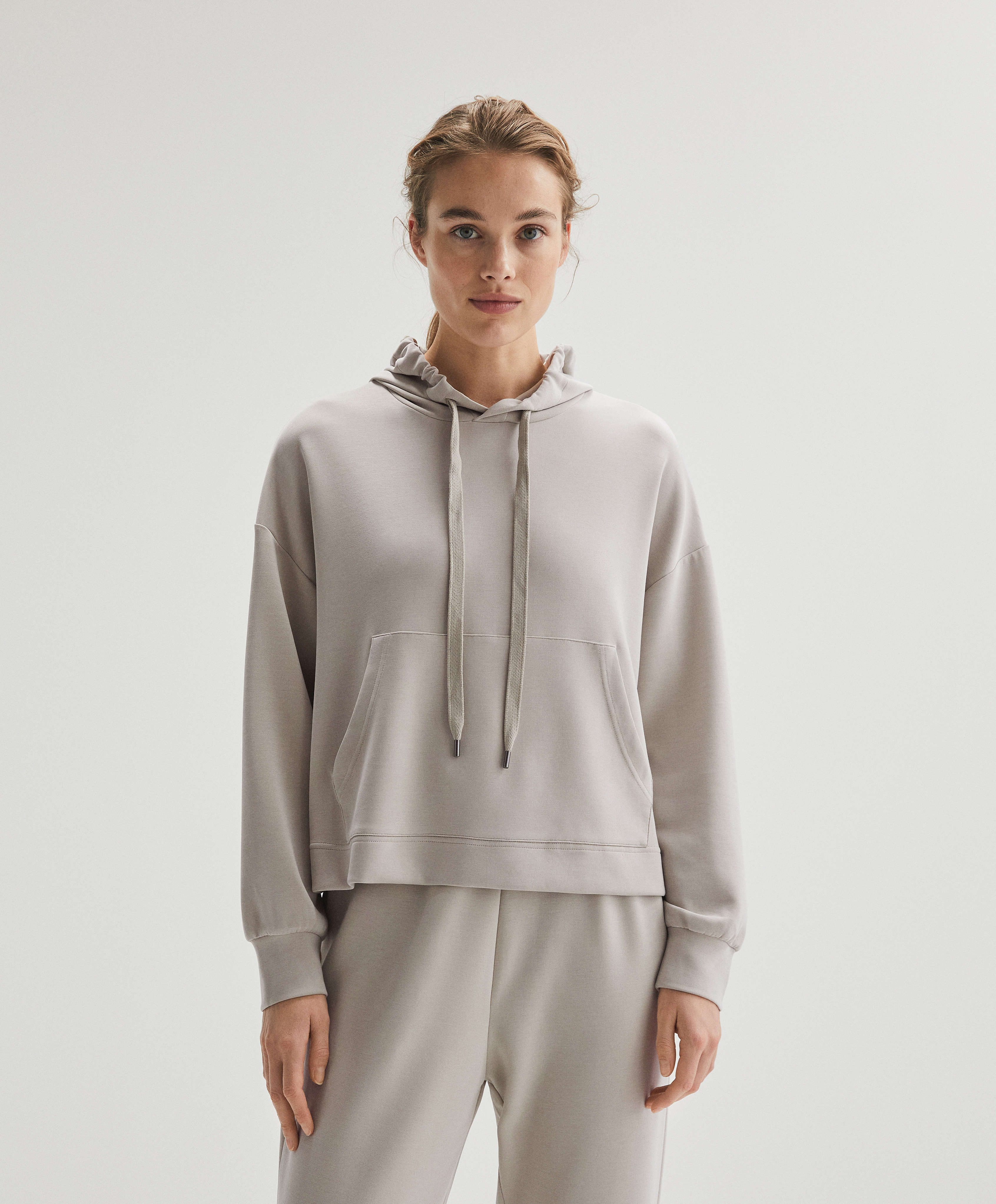Sudaderas deportivas para mujer | Deporte | OYSHO España