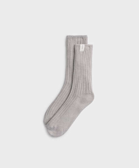 Medium thick ribbed socks