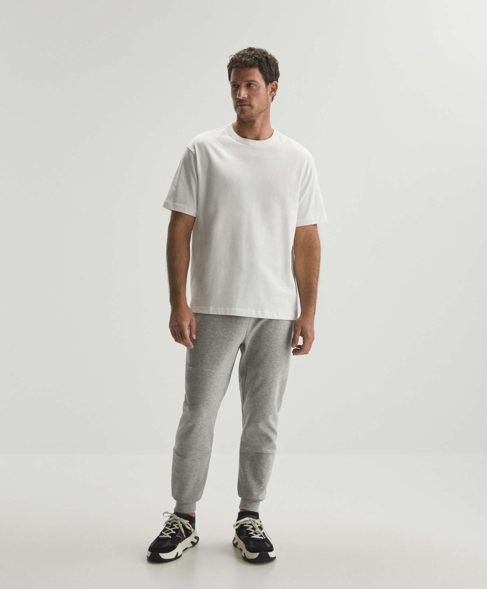 Oysho %100 pamuklu kısa kollu t-shirt 0 Oysho %100 pamuklu kısa kollu t-shirt 1