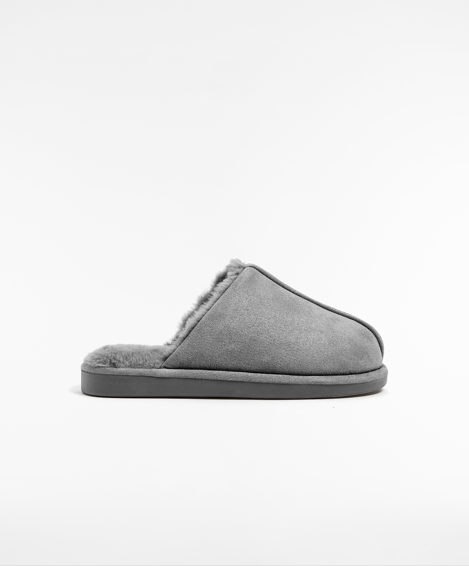 Furry trim slippers OYSHO Mont n gro
