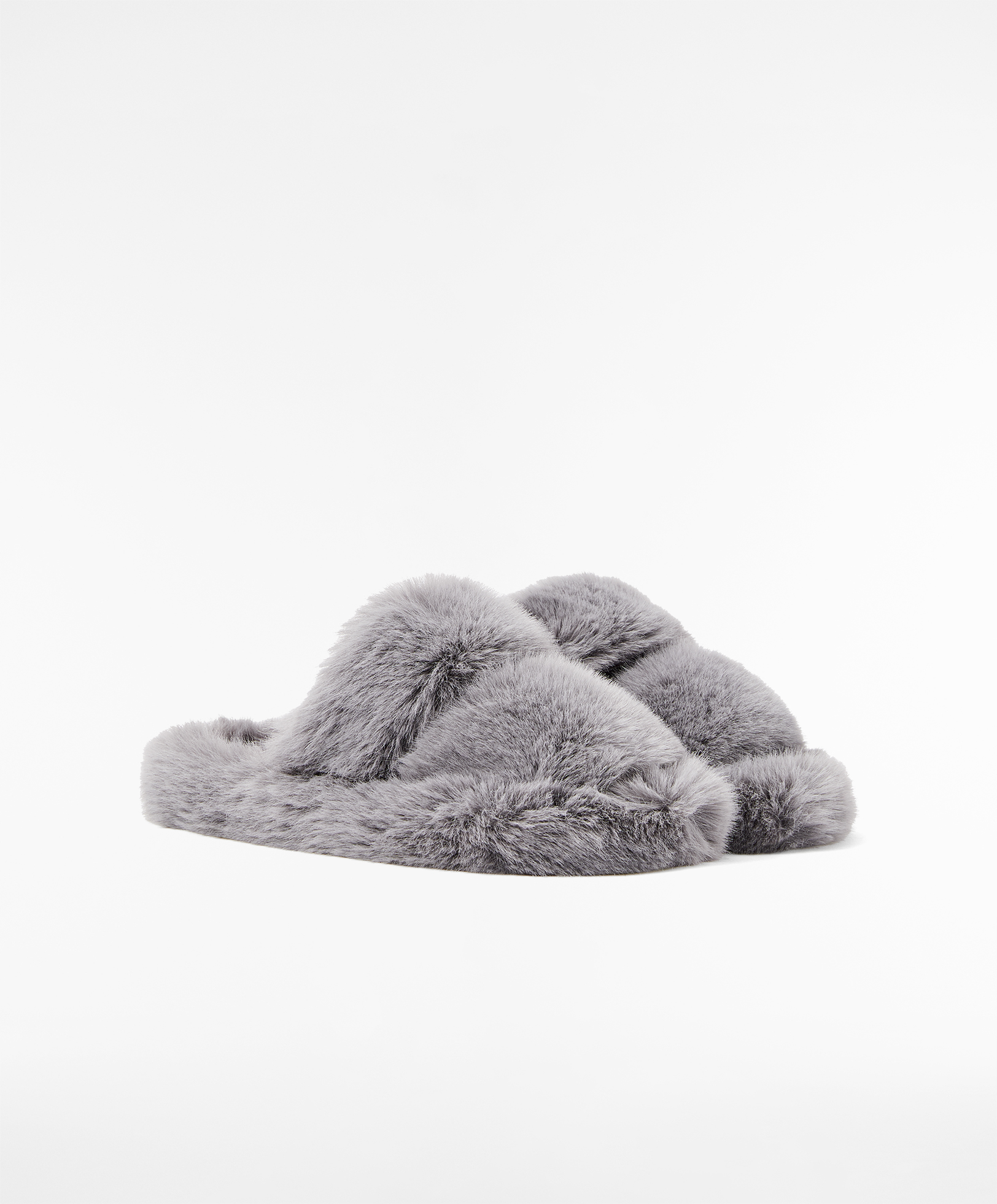 Slippers oysho store