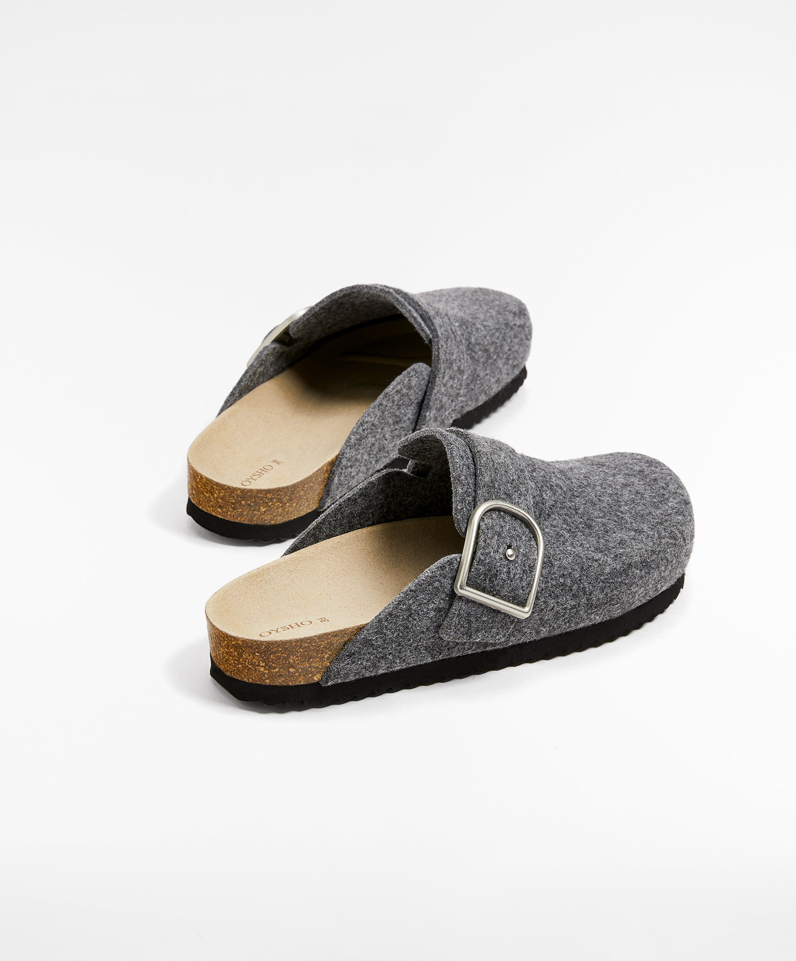 Felt buckle slippers OYSHO Indonesia