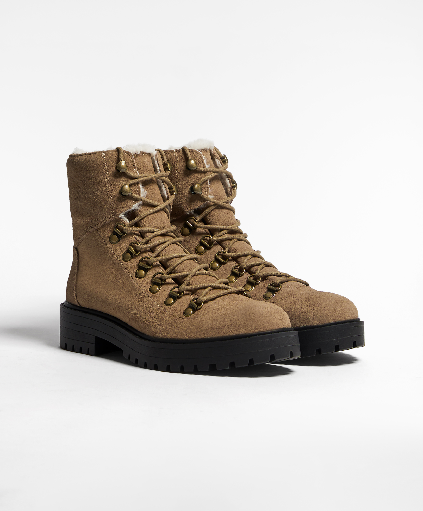 Split leather lace up boots OYSHO Deutschland