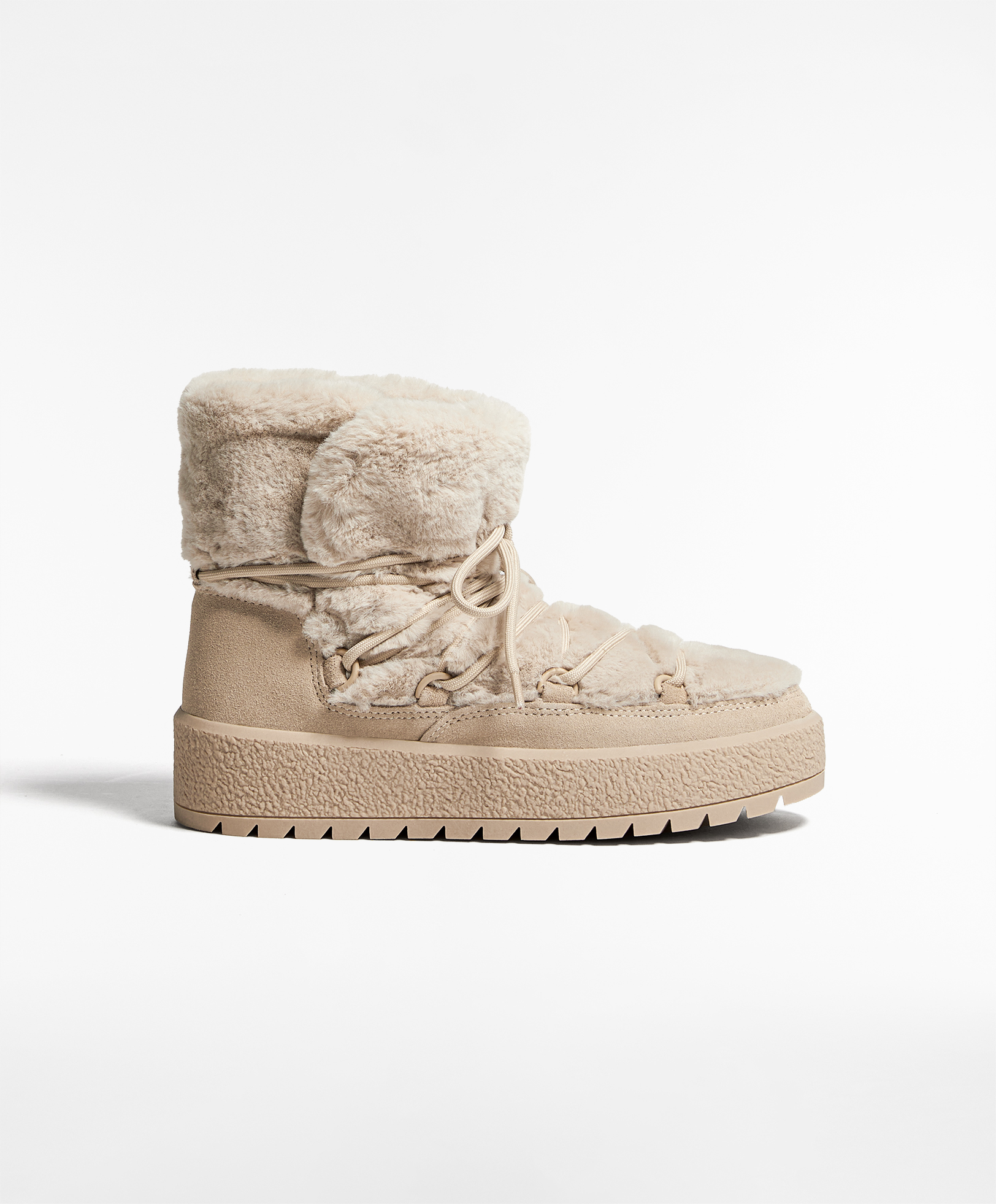 Booties with faux fur 2025