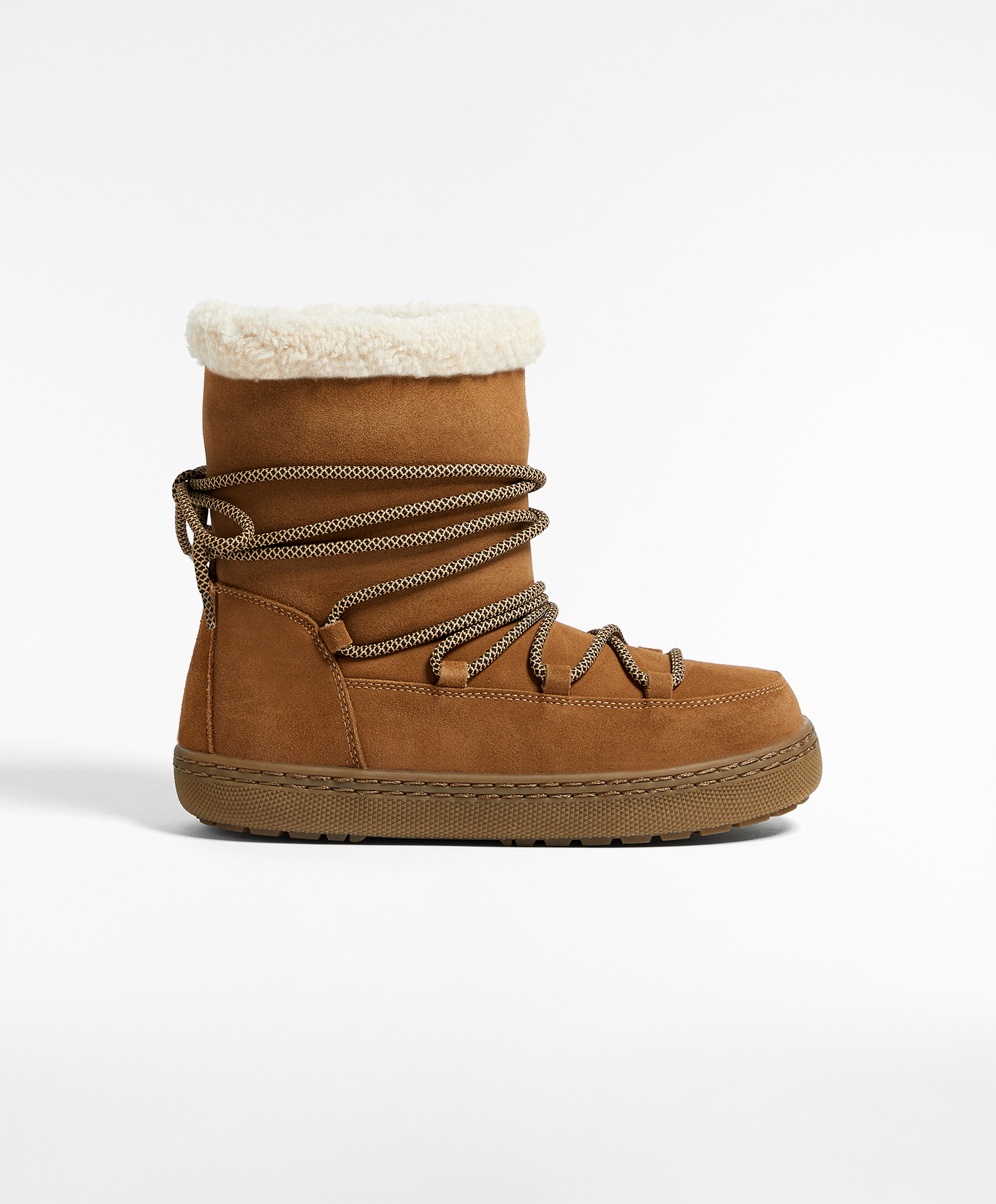 Apr s ski boots with 100 split leather upper OYSHO Netherlands