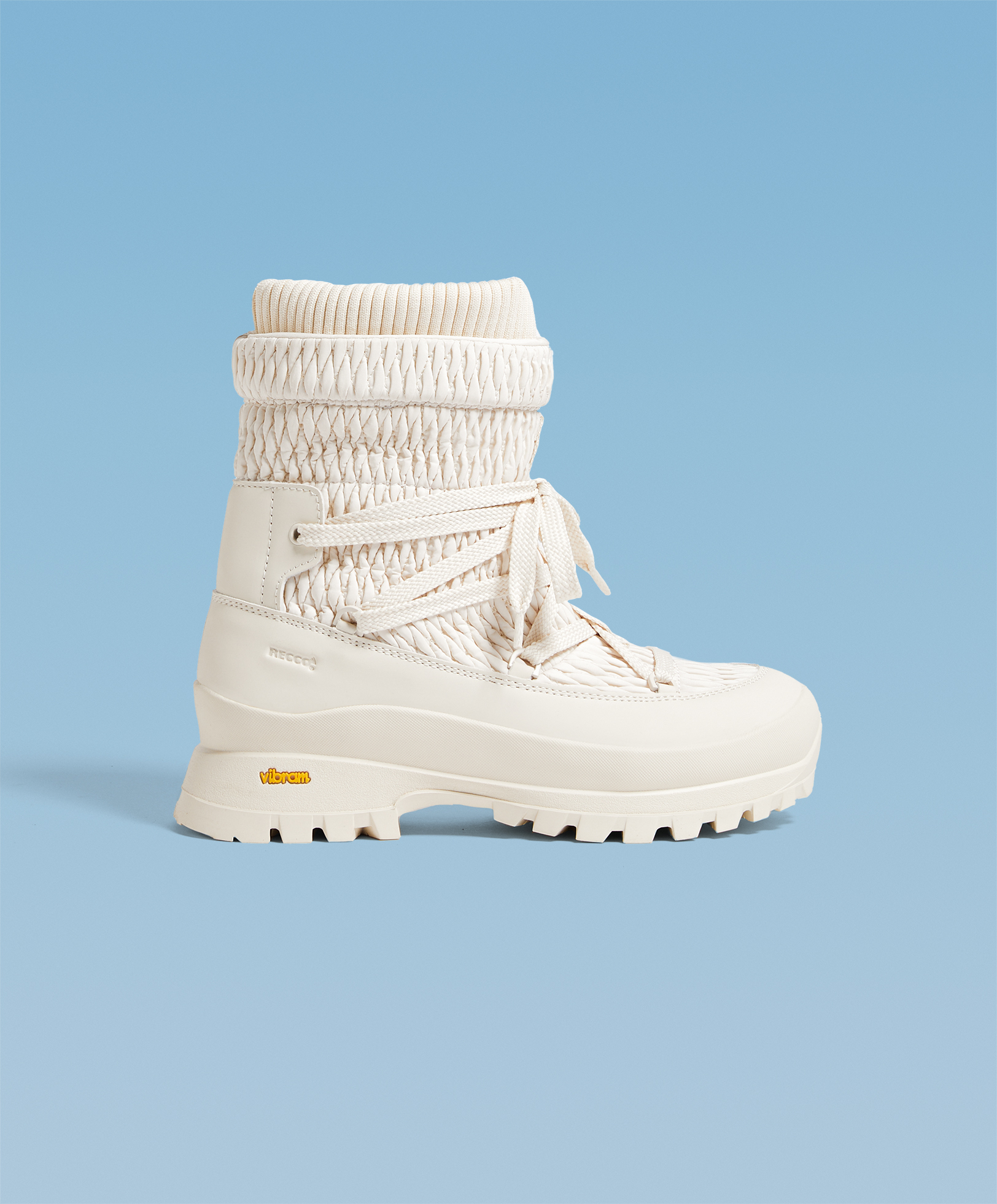 Waterproof 3M THINSULATE™ padded boots with Vibram® sole OYSHO Oman