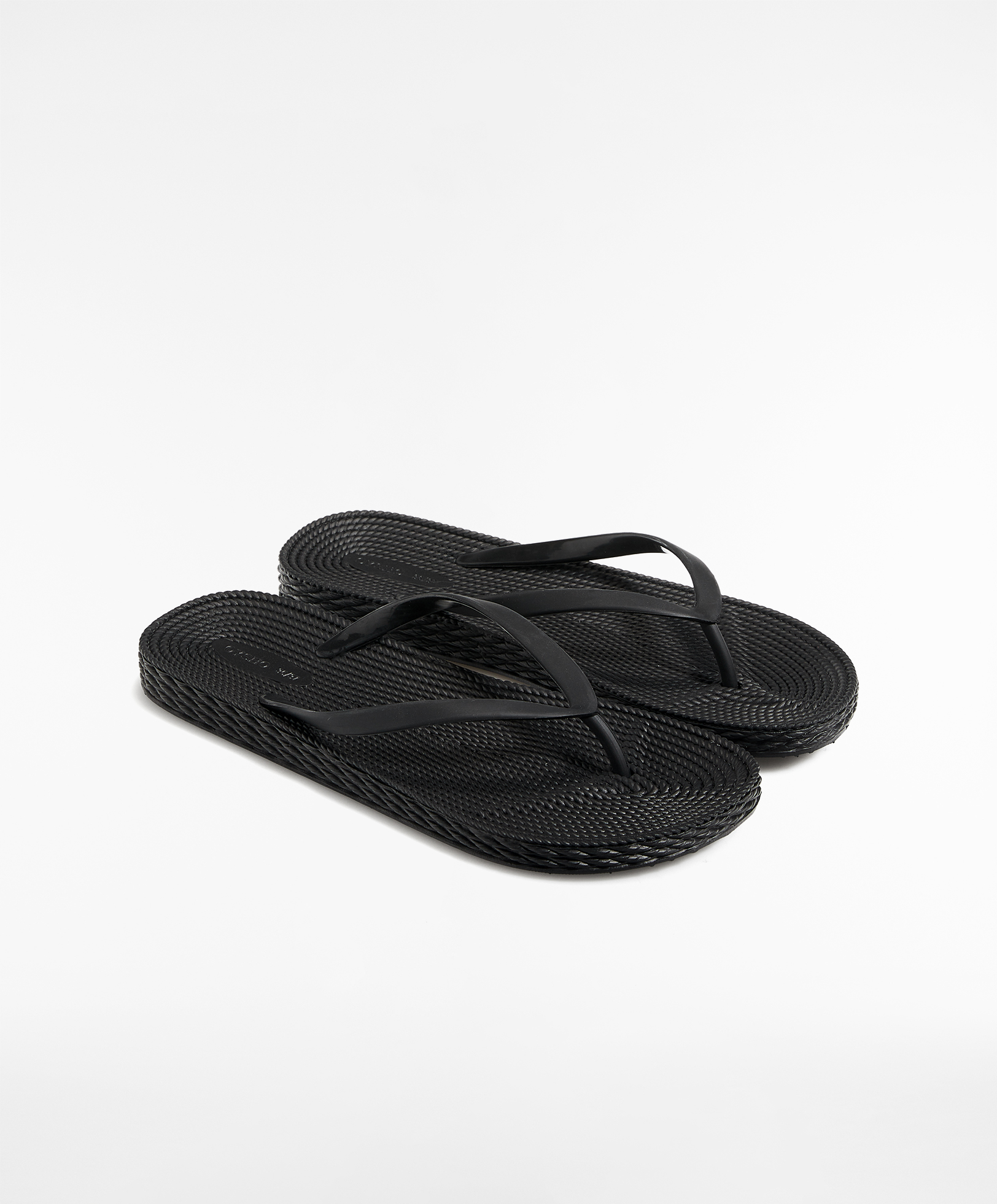 Black beach sandals sales