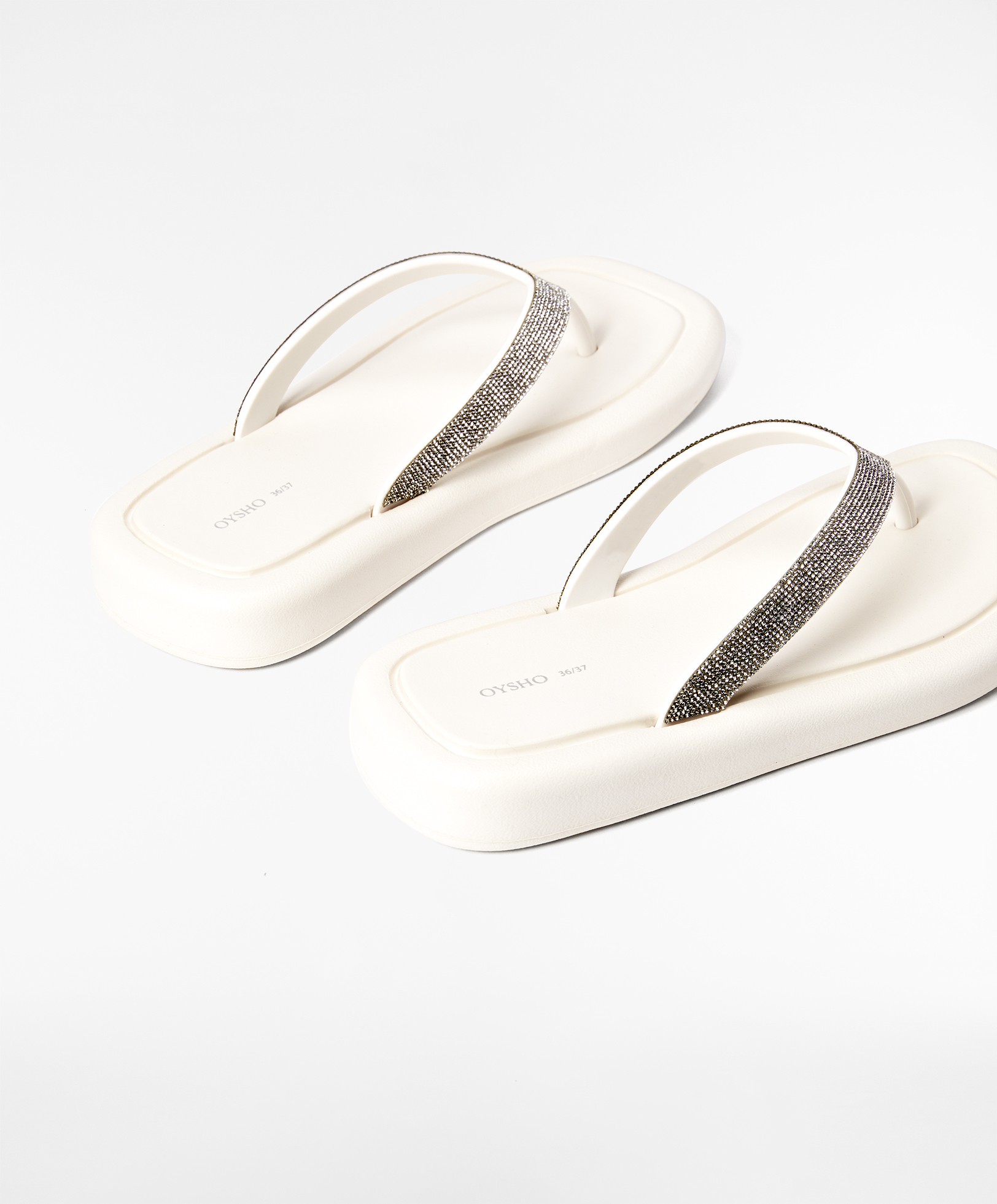 Ciabatte da bagno con pietre OYSHO Italia