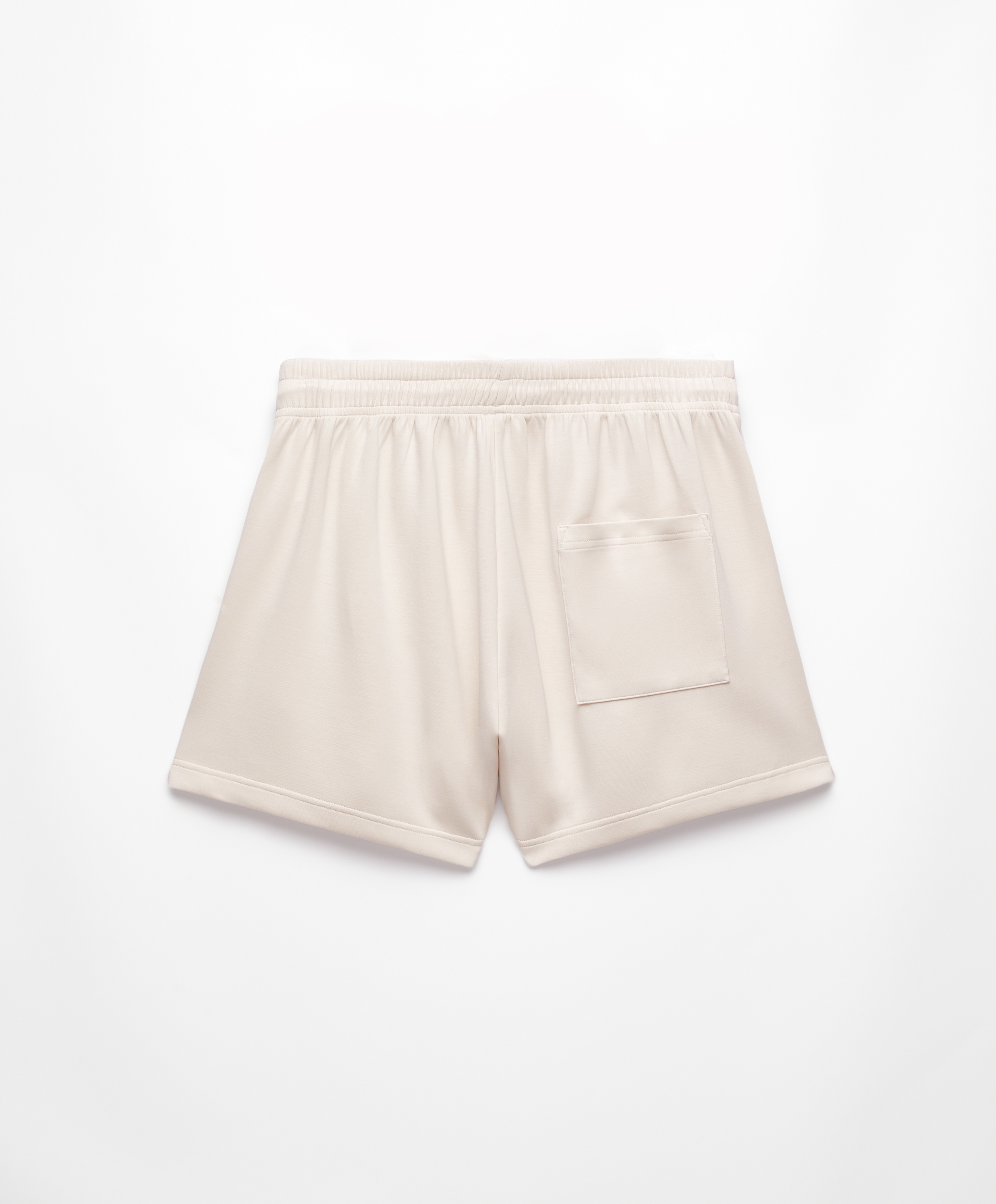 Shorts em mistura de modal com piping