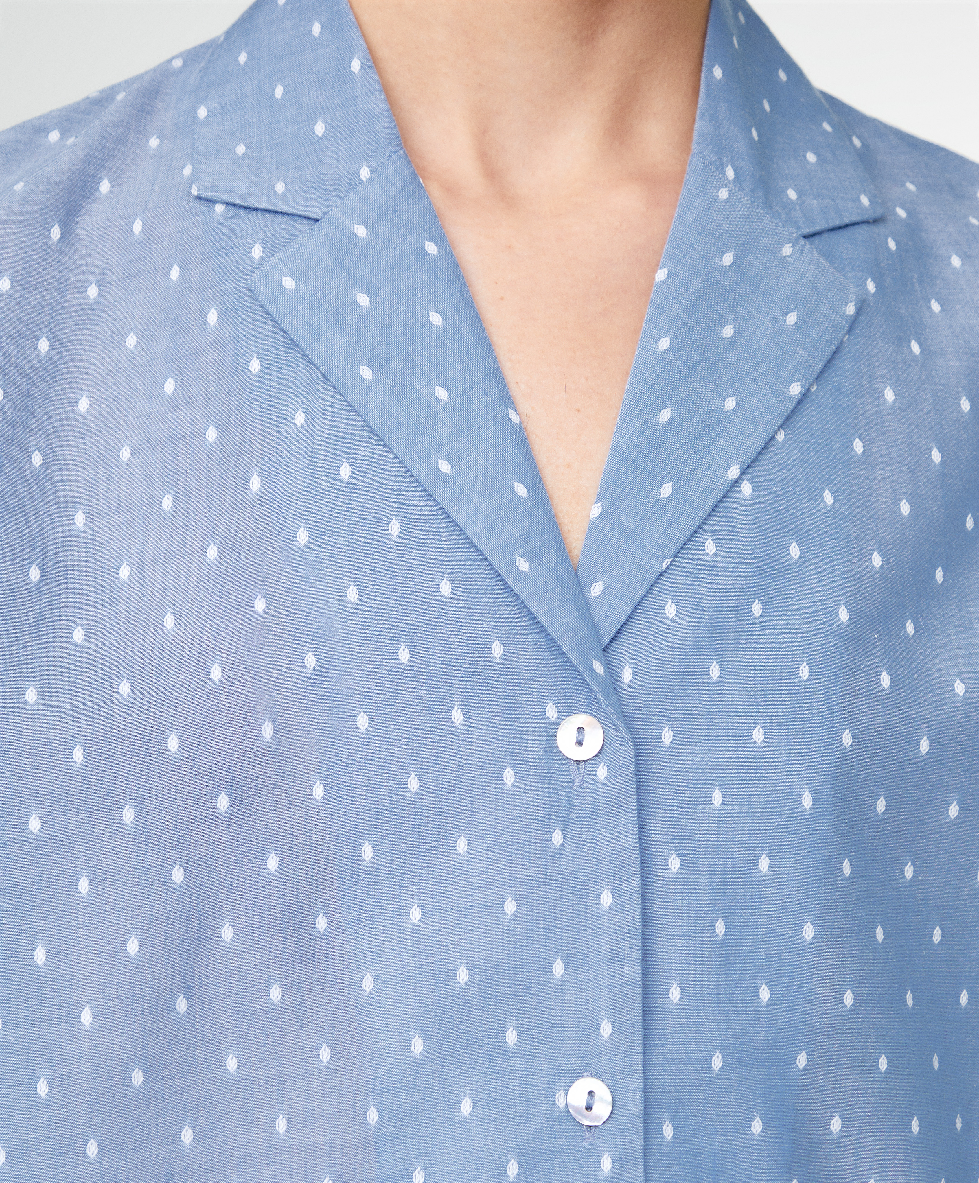 Short-sleeved 100% cotton plumeti shirt